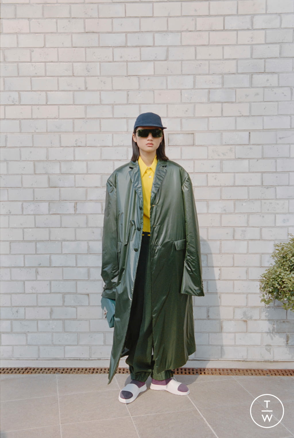 Fashion Week Paris Fall/Winter 2021 look 3 from the Lacoste collection womenswear