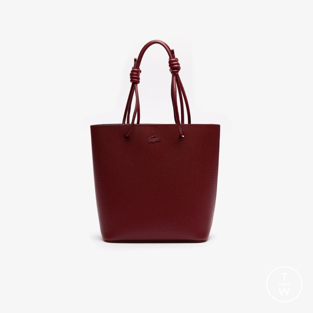 Fashion Week Paris Fall/Winter 2020 look 3 de la collection Lacoste womenswear accessories