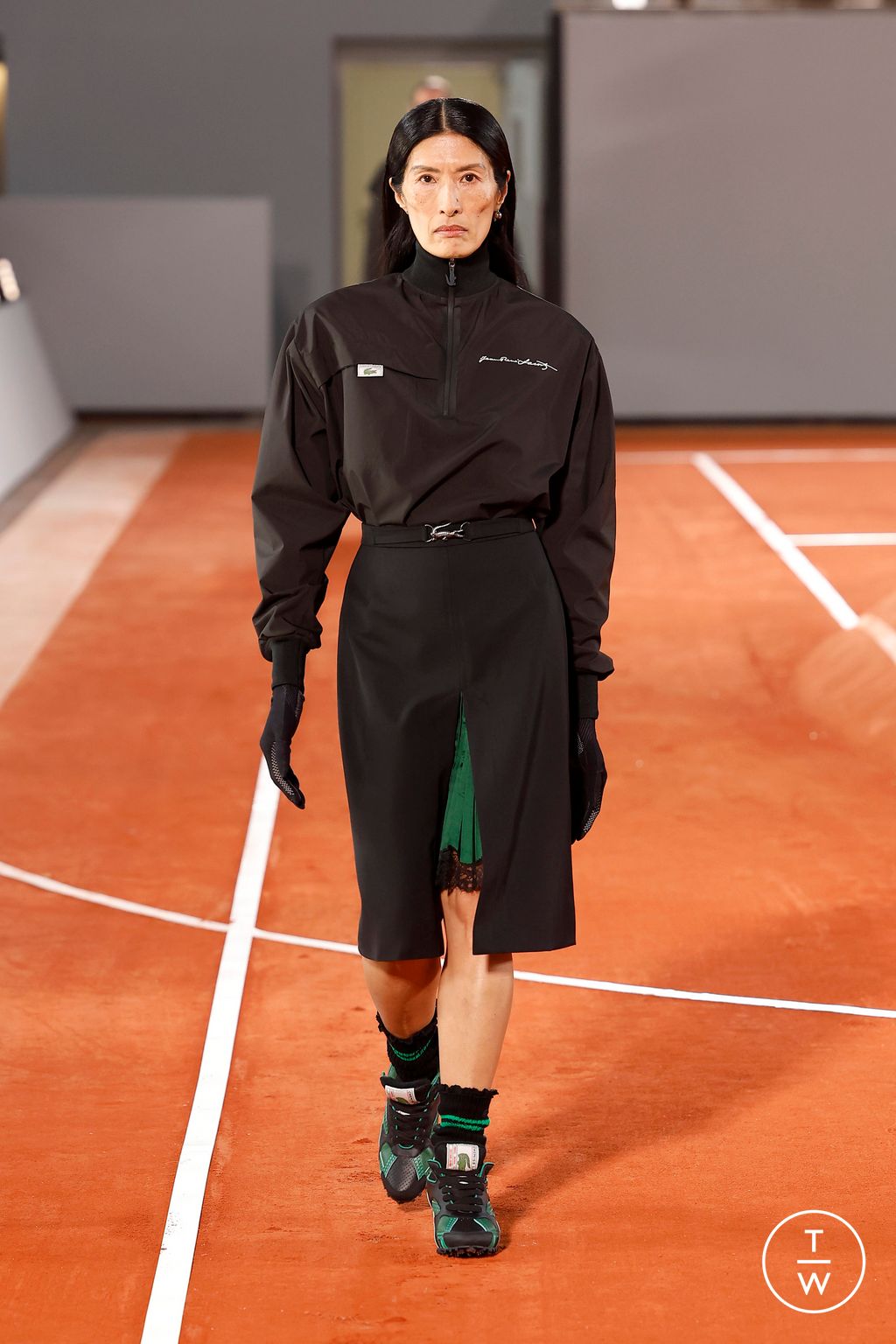 Fashion Week Paris Fall/Winter 2024 look 14 from the Lacoste collection 女装