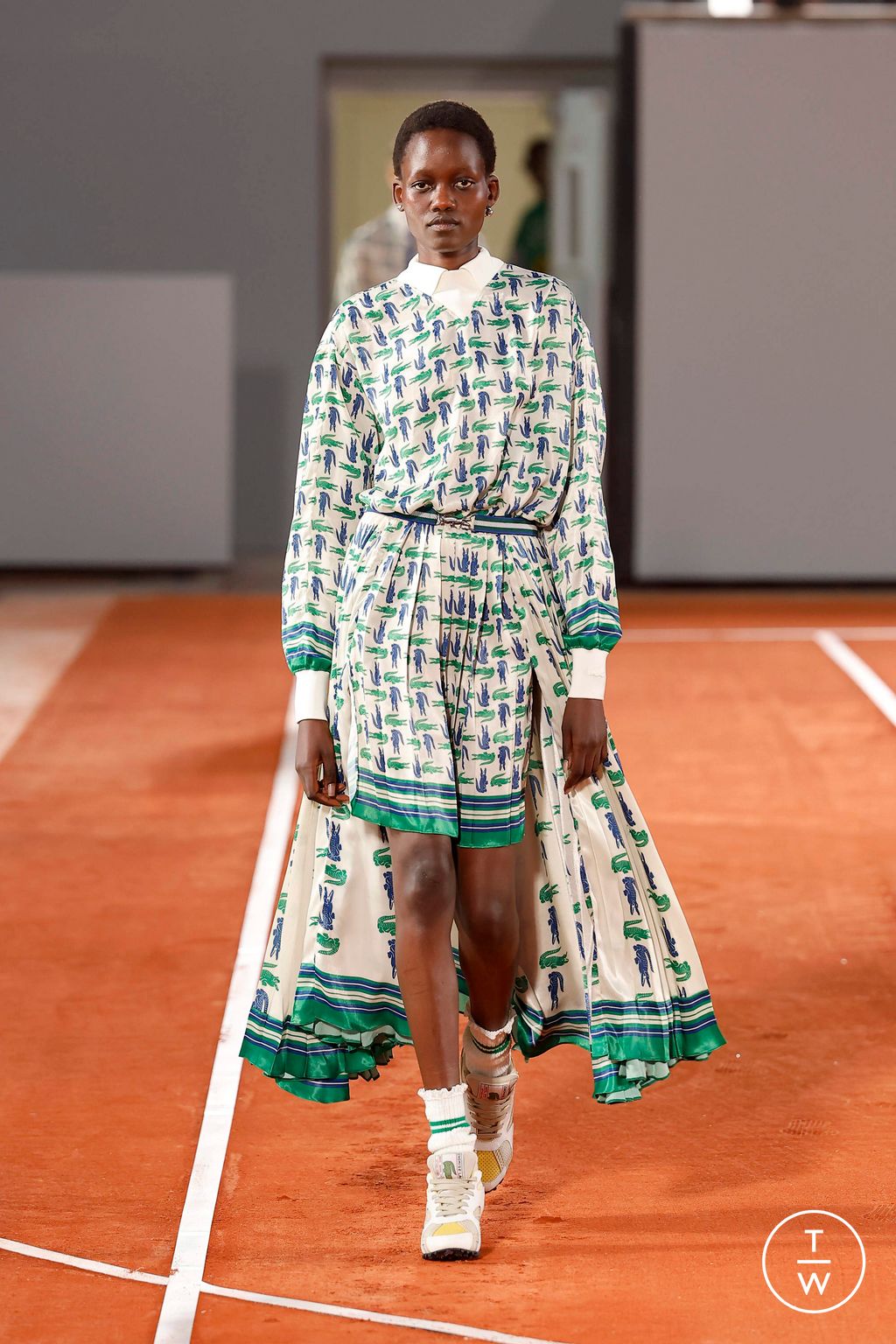 Fashion Week Paris Fall/Winter 2024 look 27 from the Lacoste collection womenswear