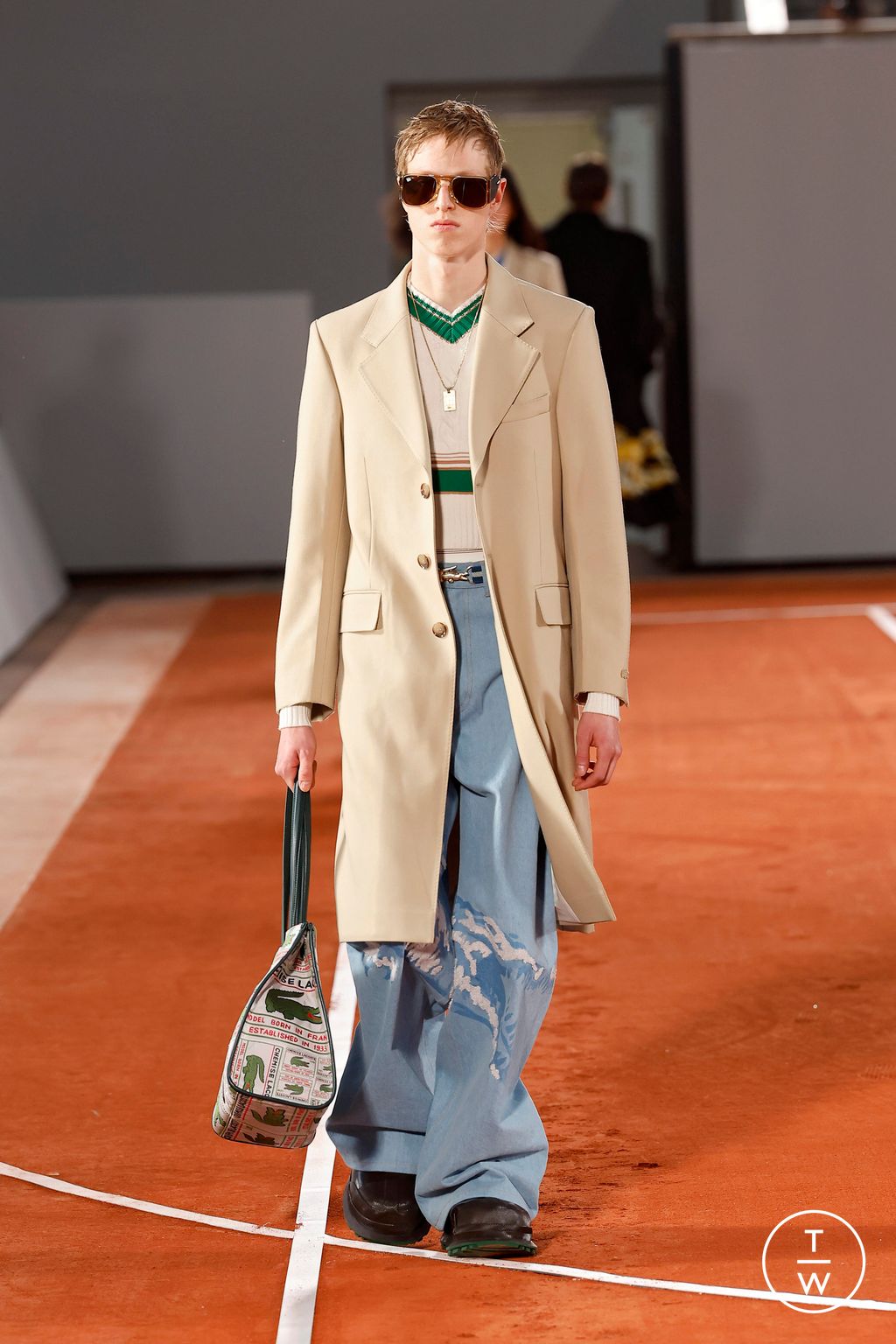 Fashion Week Paris Fall/Winter 2024 look 30 from the Lacoste collection 女装