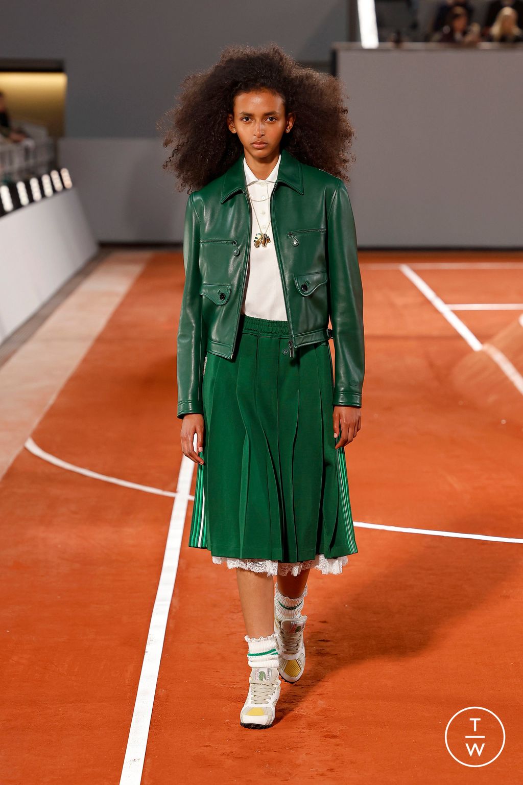 Fashion Week Paris Fall/Winter 2024 look 32 from the Lacoste collection 女装