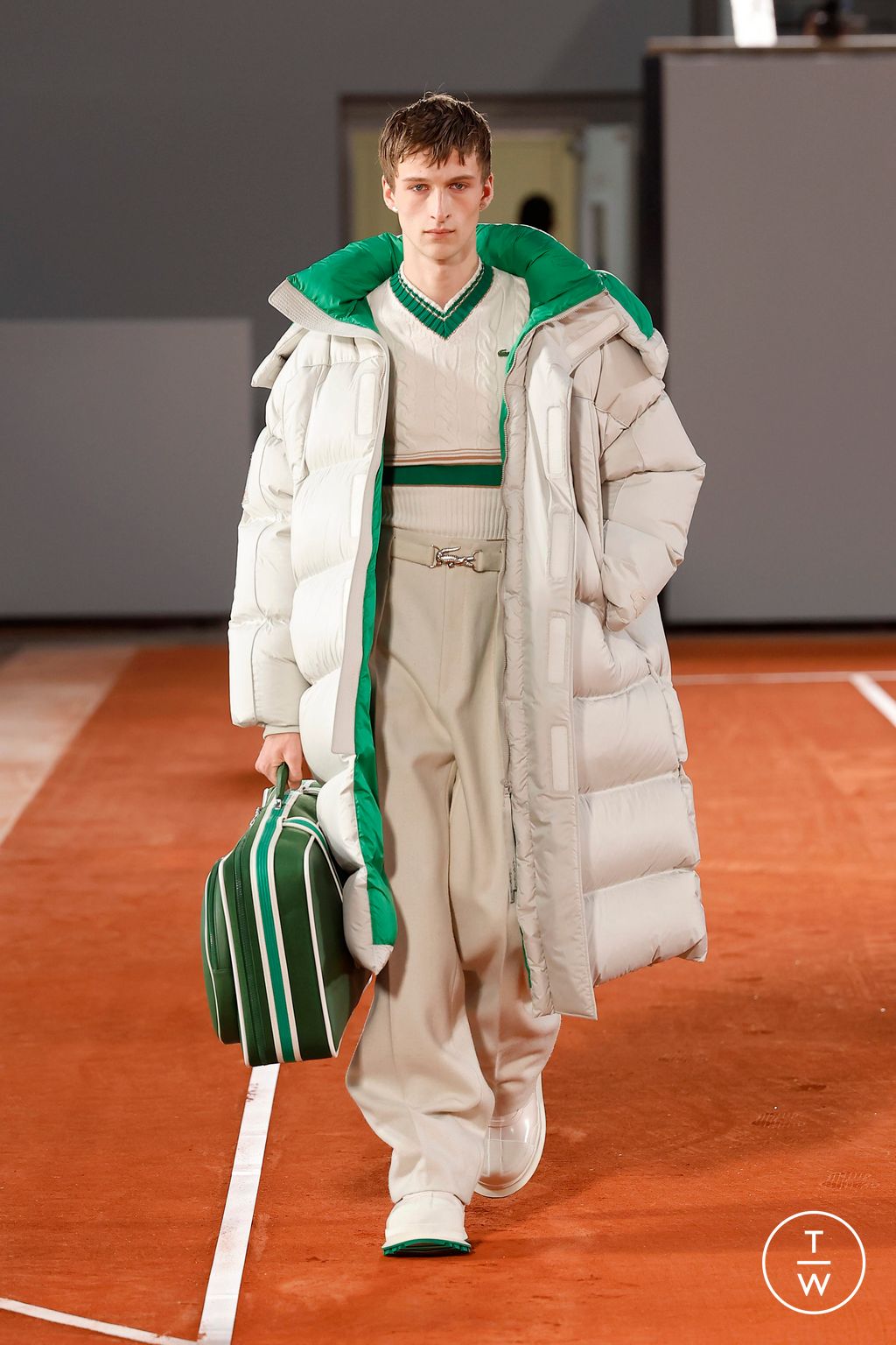 Fashion Week Paris Fall/Winter 2024 look 37 from the Lacoste collection 女装