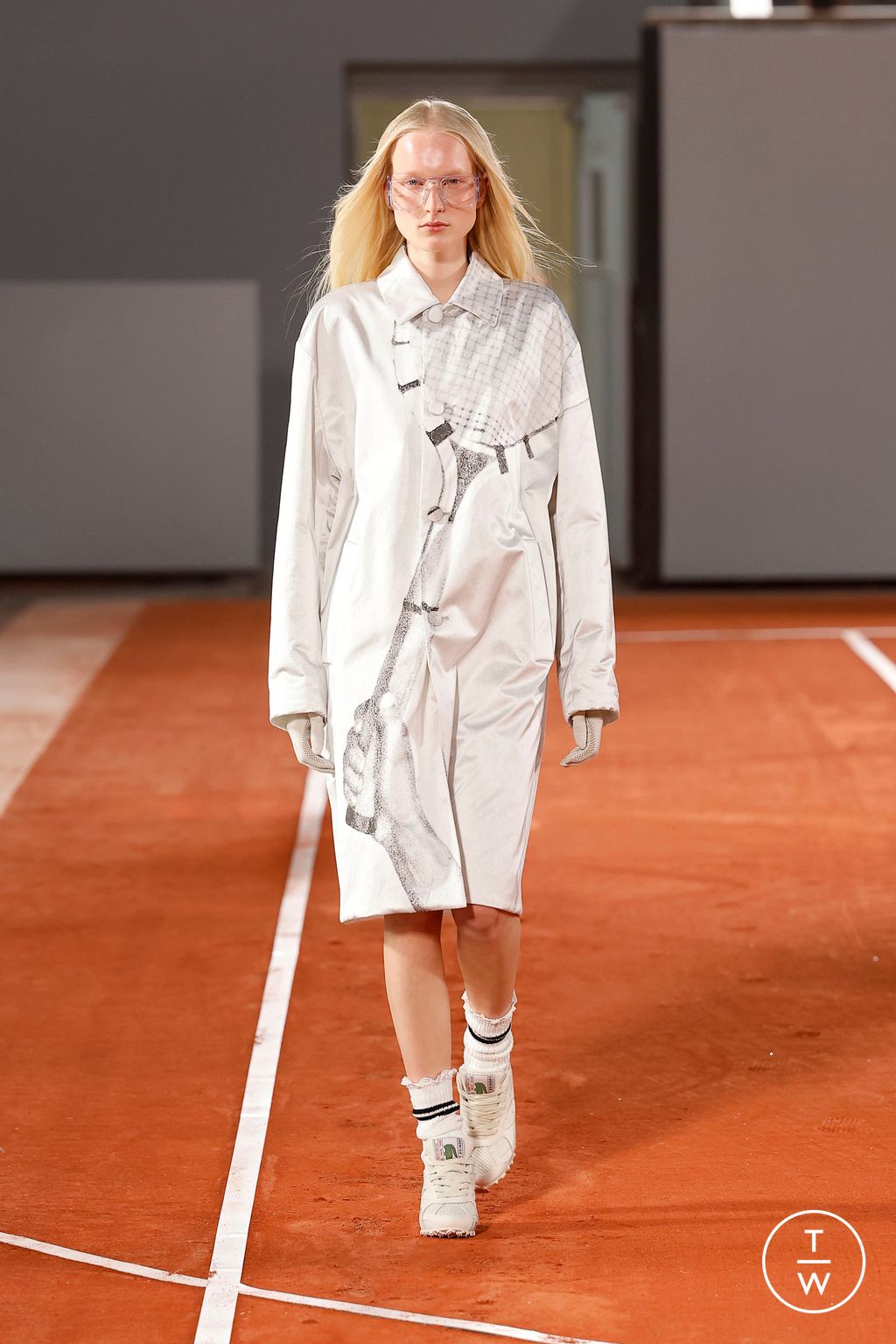Fashion Week Paris Fall/Winter 2024 look 44 de la collection Lacoste womenswear