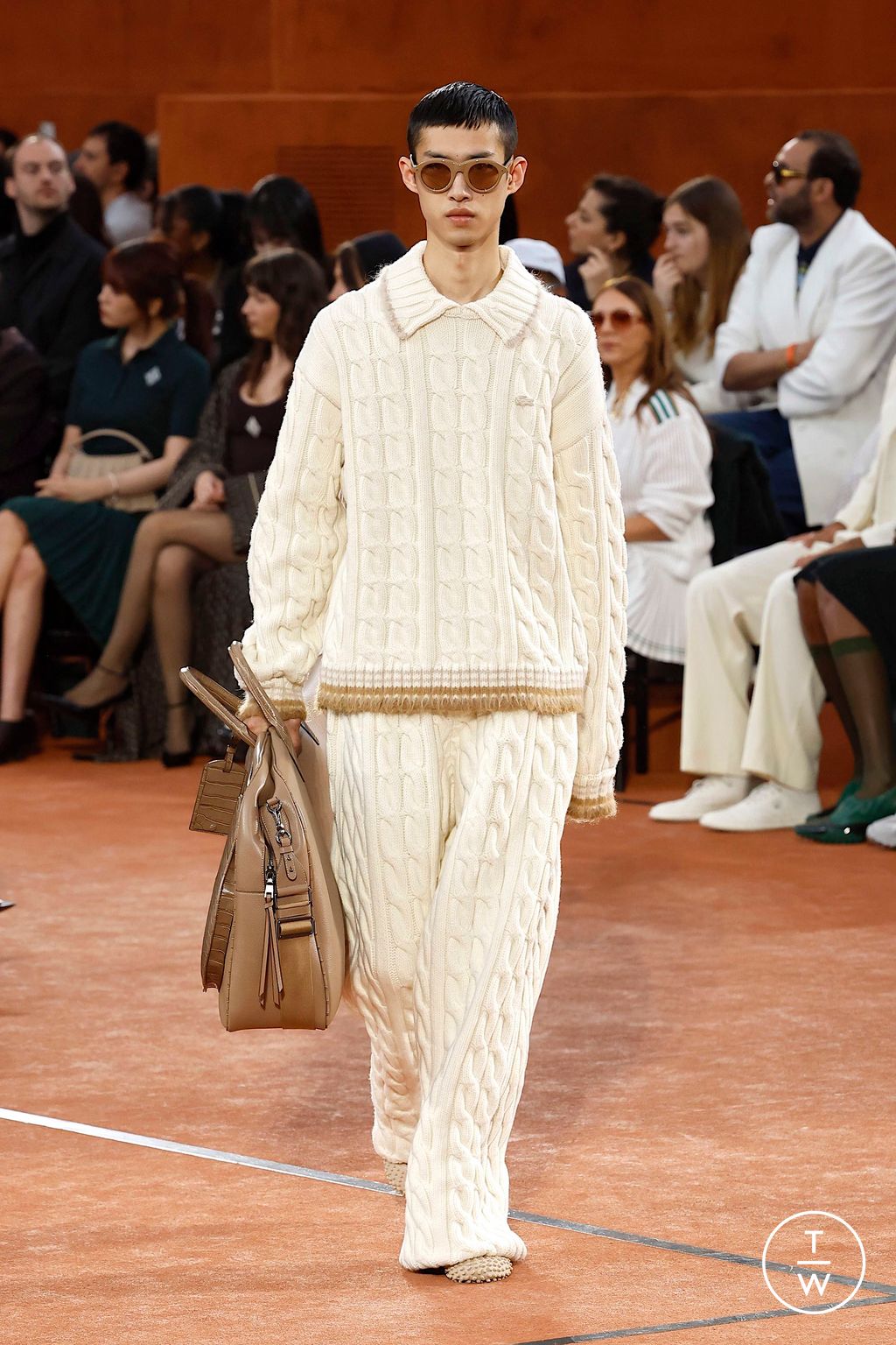 Fashion Week Paris Fall/Winter 2025 look 22 de la collection Lacoste womenswear