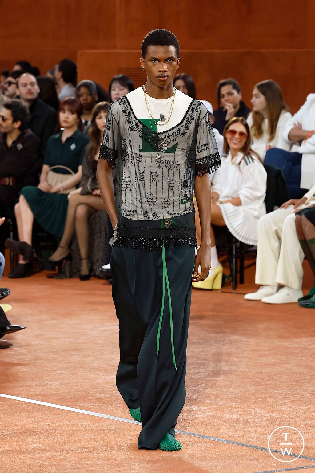 Fashion Week Paris Fall/Winter 2025 look 43 de la collection Lacoste womenswear