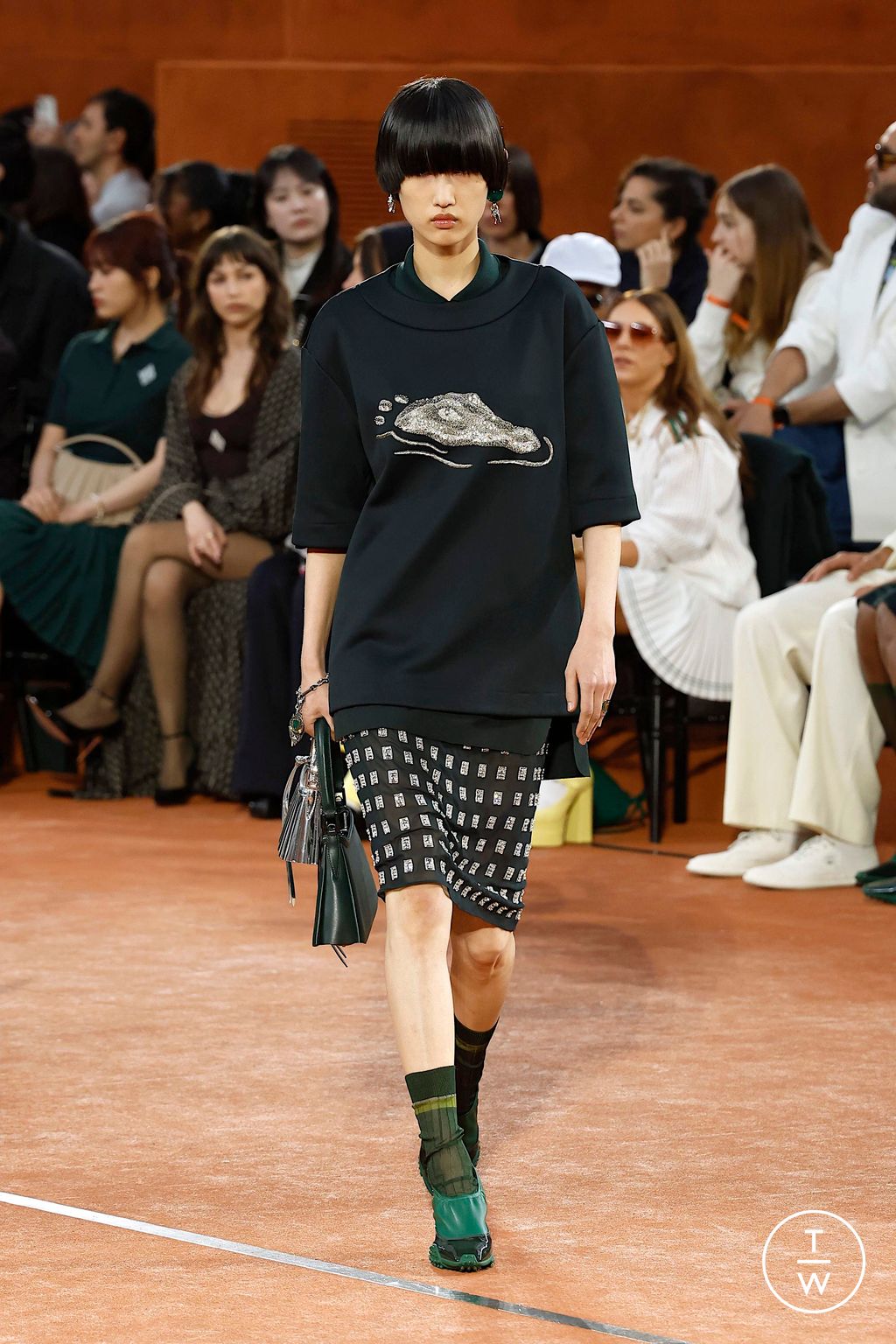Fashion Week Paris Fall/Winter 2025 look 49 de la collection Lacoste womenswear