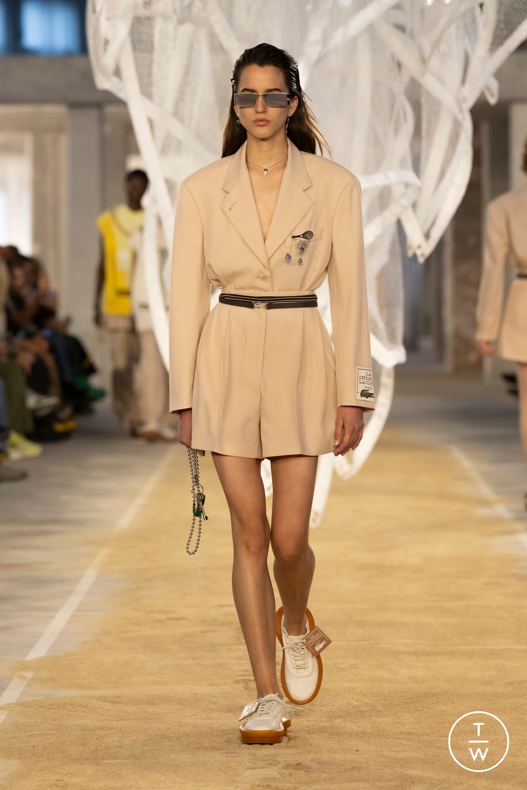 Fashion Week Paris Spring/Summer 2025 look 6 de la collection Lacoste womenswear