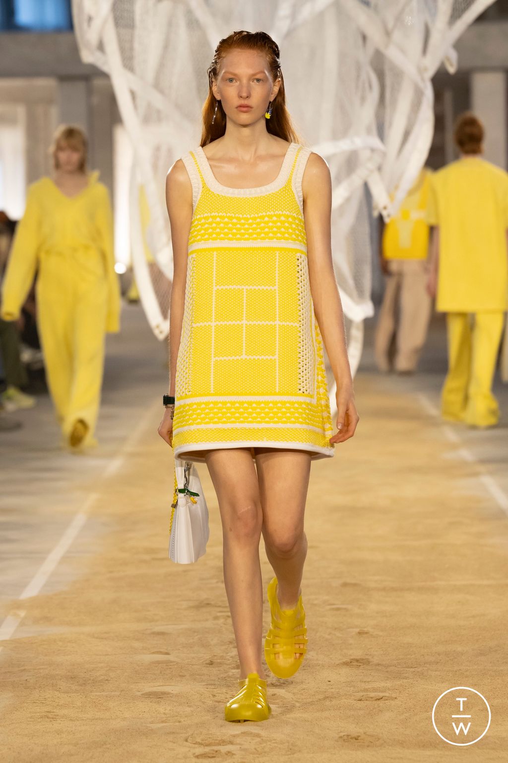 Fashion Week Paris Spring/Summer 2025 look 9 de la collection Lacoste womenswear