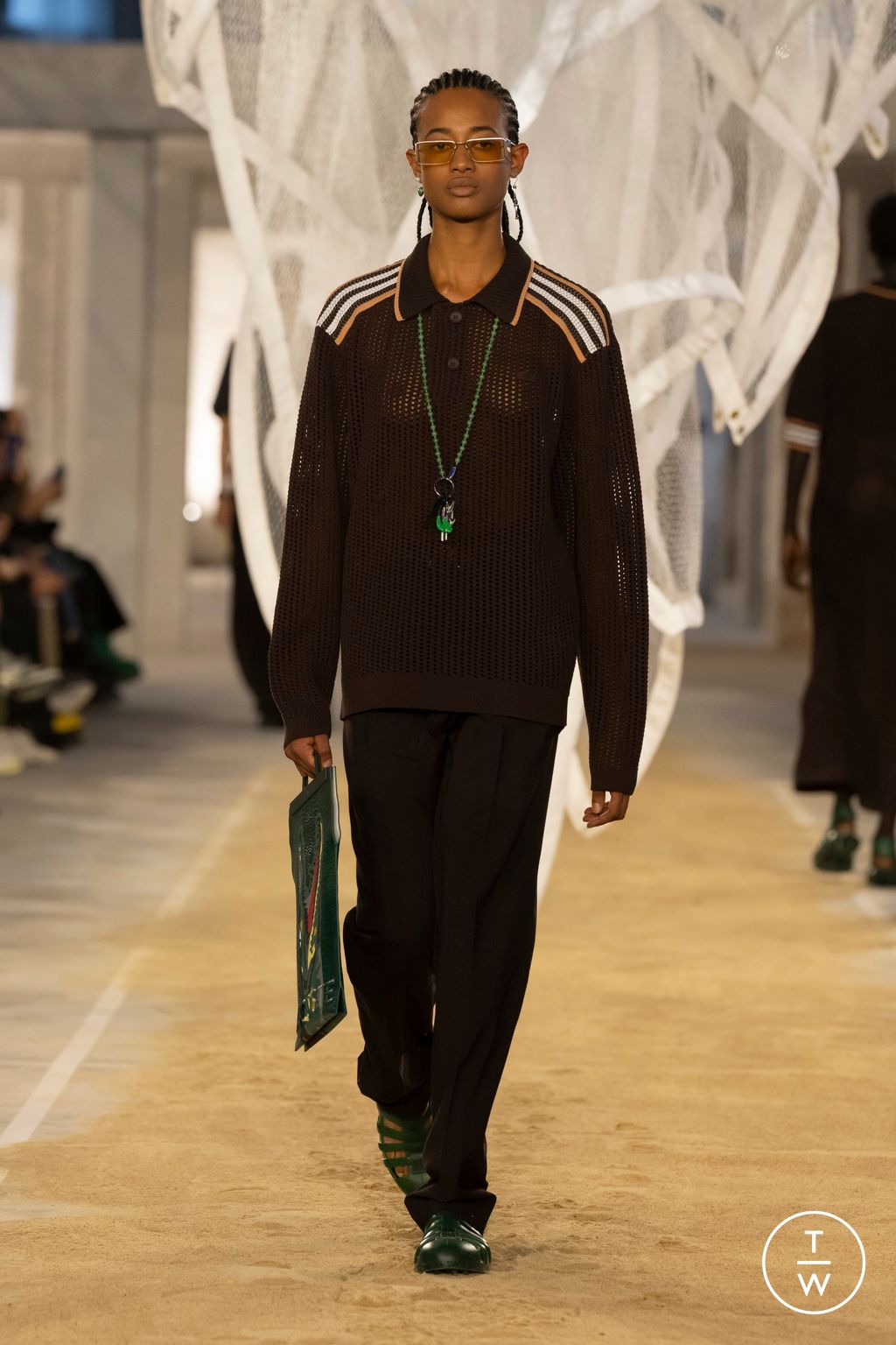 Fashion Week Paris Spring/Summer 2025 look 40 from the Lacoste collection womenswear