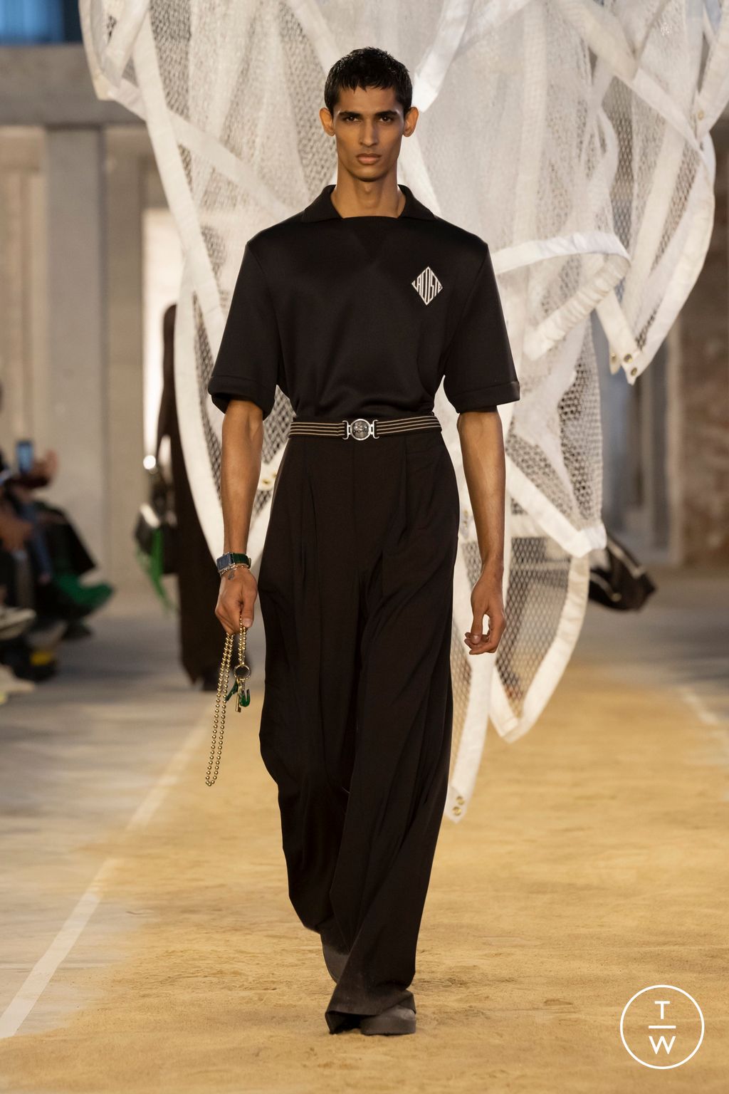 Fashion Week Paris Spring/Summer 2025 look 41 from the Lacoste collection womenswear