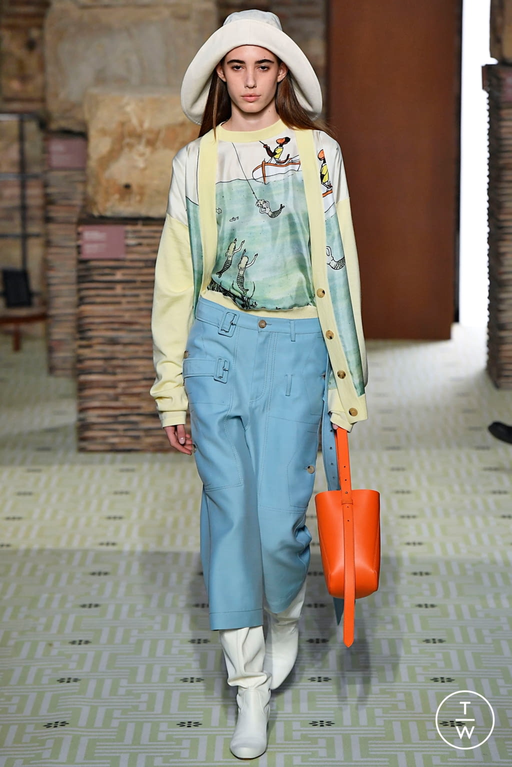 Fashion Week Paris Fall/Winter 2019 look 37 from the Lanvin collection womenswear