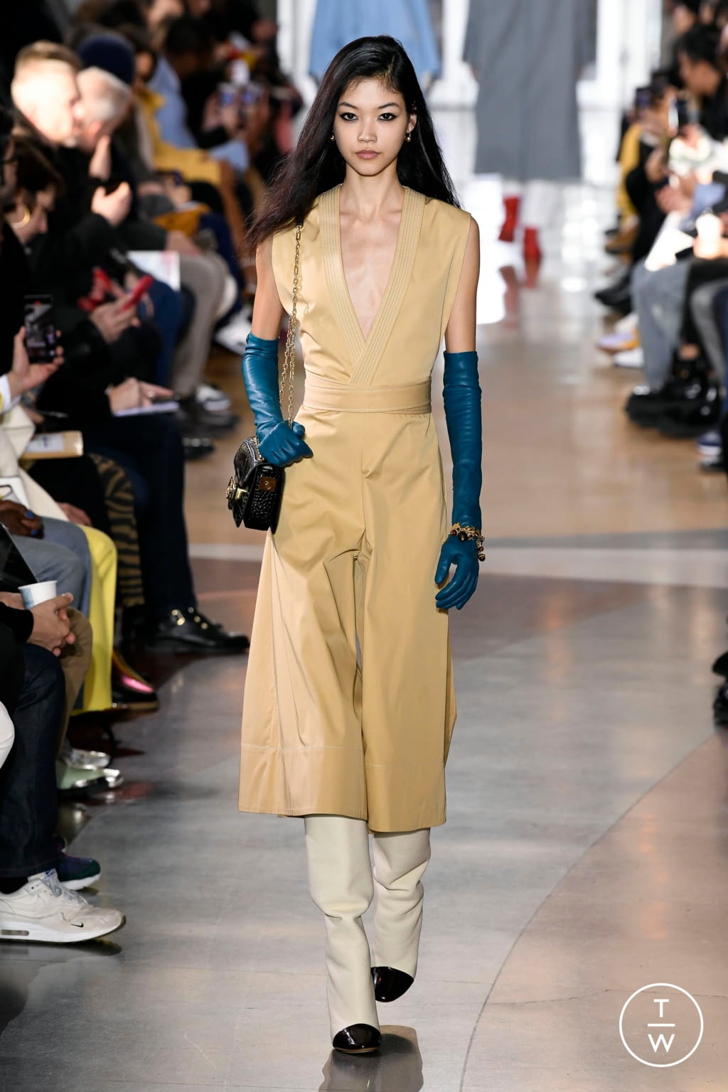 Fashion Week Paris Fall/Winter 2020 look 4 de la collection Lanvin menswear