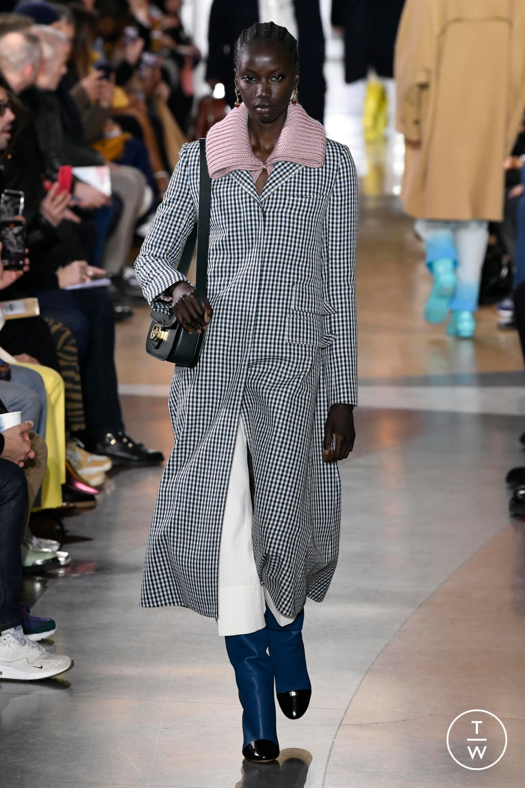 Fashion Week Paris Fall/Winter 2020 look 8 from the Lanvin collection menswear