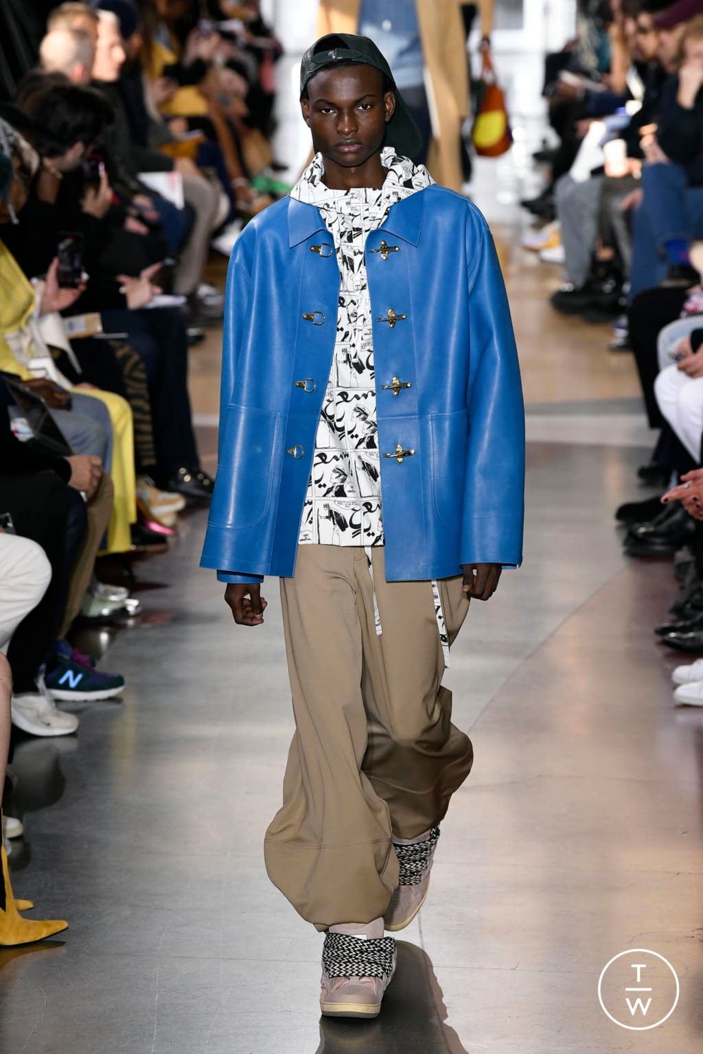 Fashion Week Paris Fall/Winter 2020 look 20 from the Lanvin collection 男装