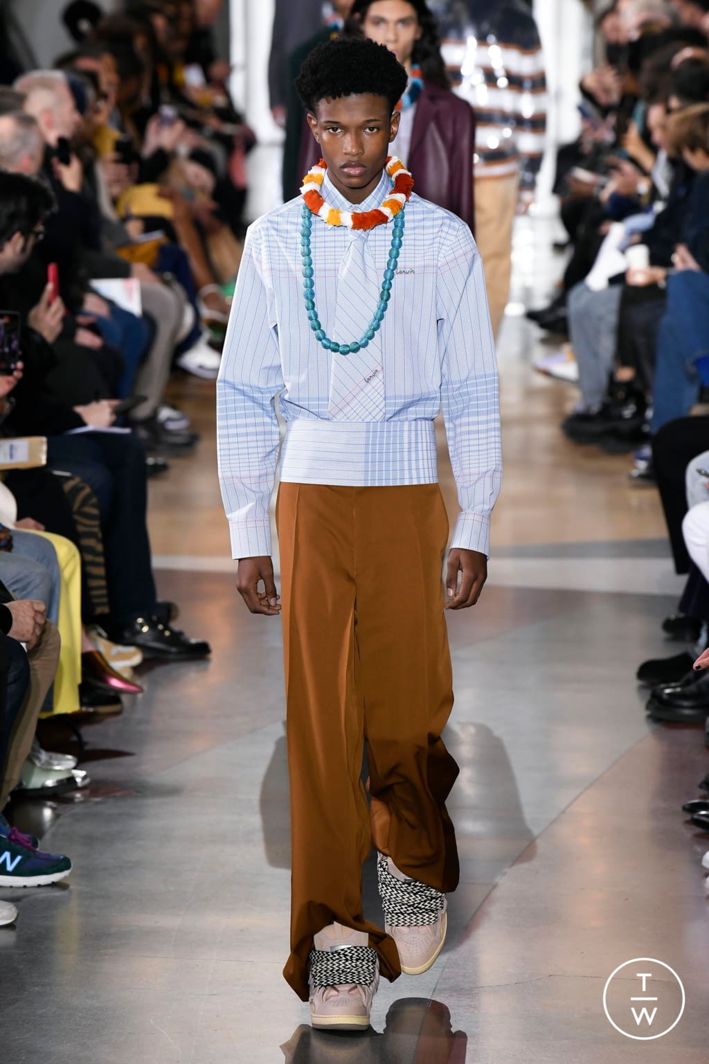 Fashion Week Paris Fall/Winter 2020 look 23 from the Lanvin collection menswear