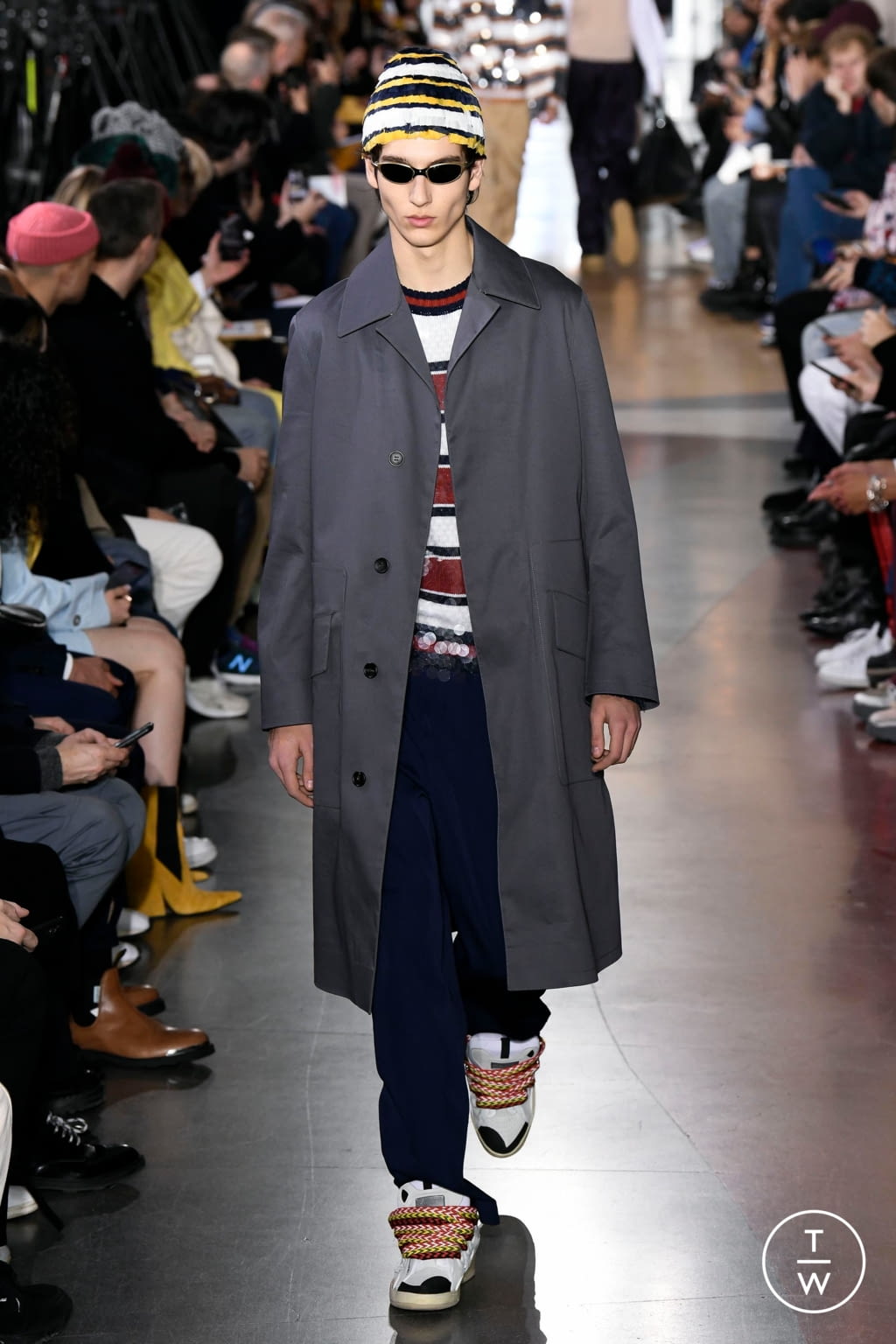 Fashion Week Paris Fall/Winter 2020 look 26 from the Lanvin collection menswear