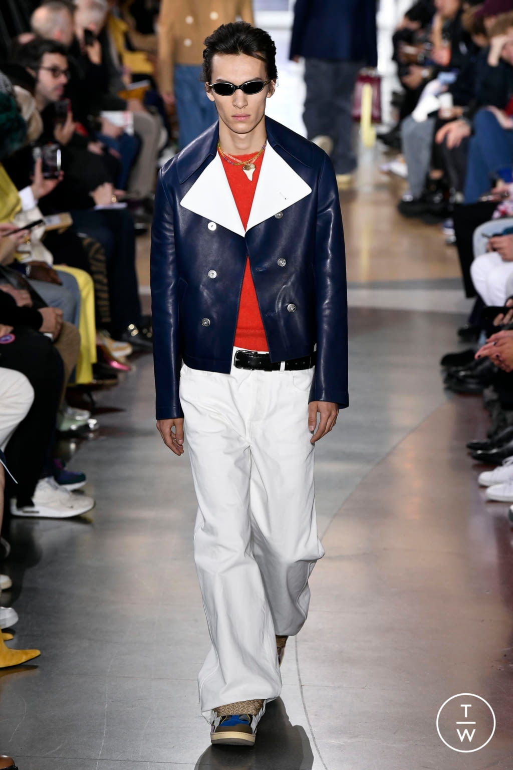 Fashion Week Paris Fall/Winter 2020 look 34 from the Lanvin collection 男装