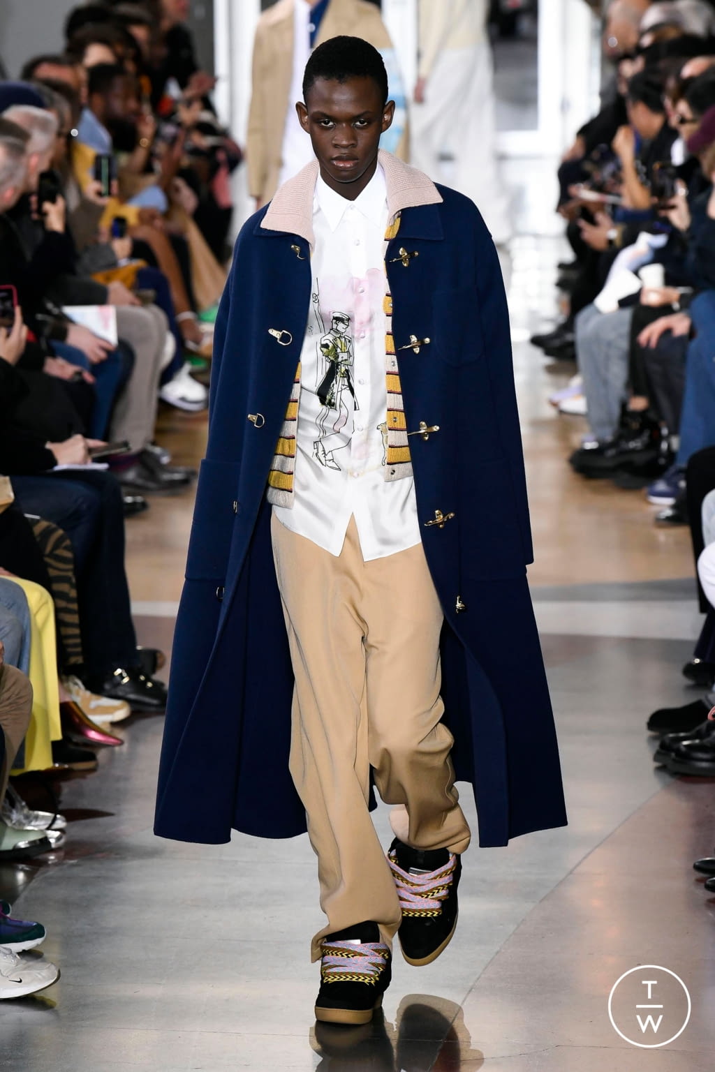 Fashion Week Paris Fall/Winter 2020 look 39 from the Lanvin collection 男装