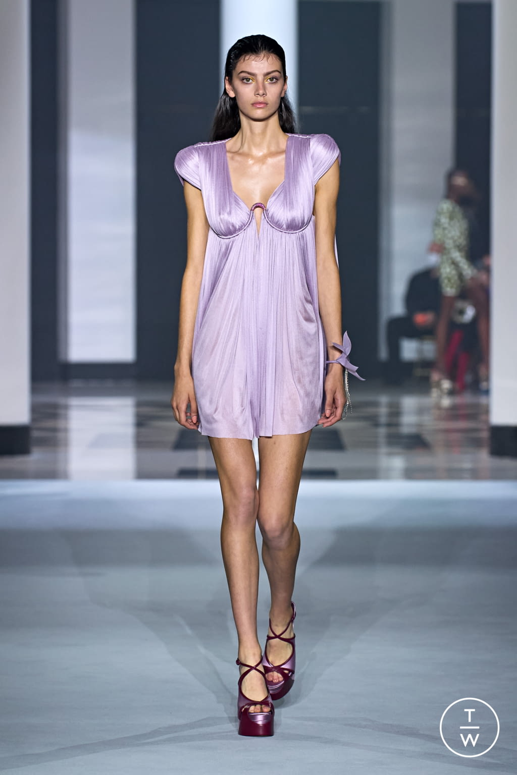 Fashion Week Paris Spring/Summer 2022 look 3 from the Lanvin collection womenswear