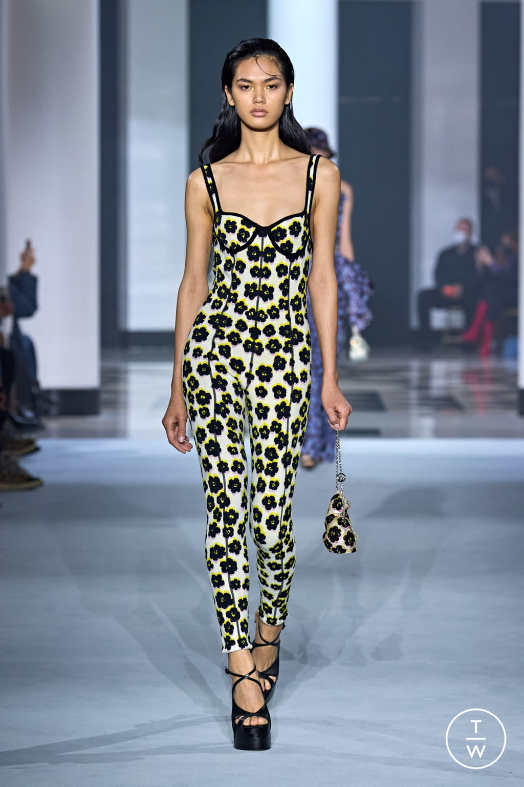 Fashion Week Paris Spring/Summer 2022 look 8 from the Lanvin collection 女装