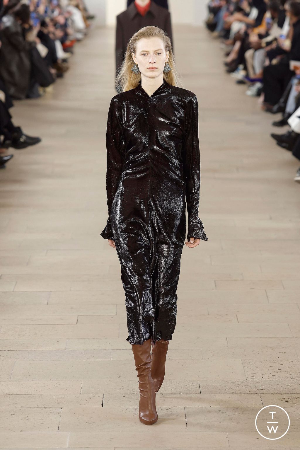 Fashion Week Paris Fall/Winter 2023 look 5 from the Lanvin collection womenswear