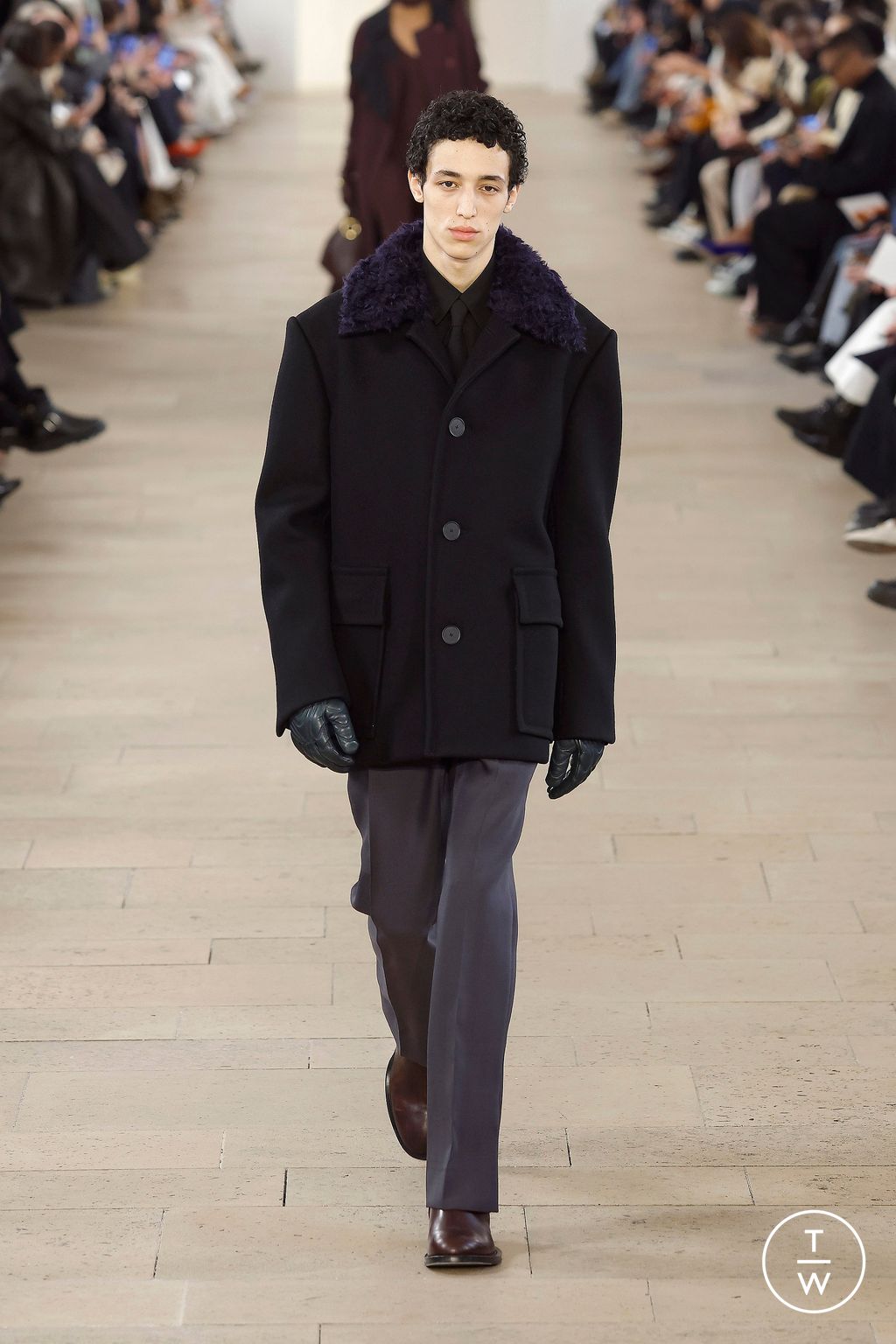 Fashion Week Paris Fall/Winter 2023 look 9 from the Lanvin collection womenswear