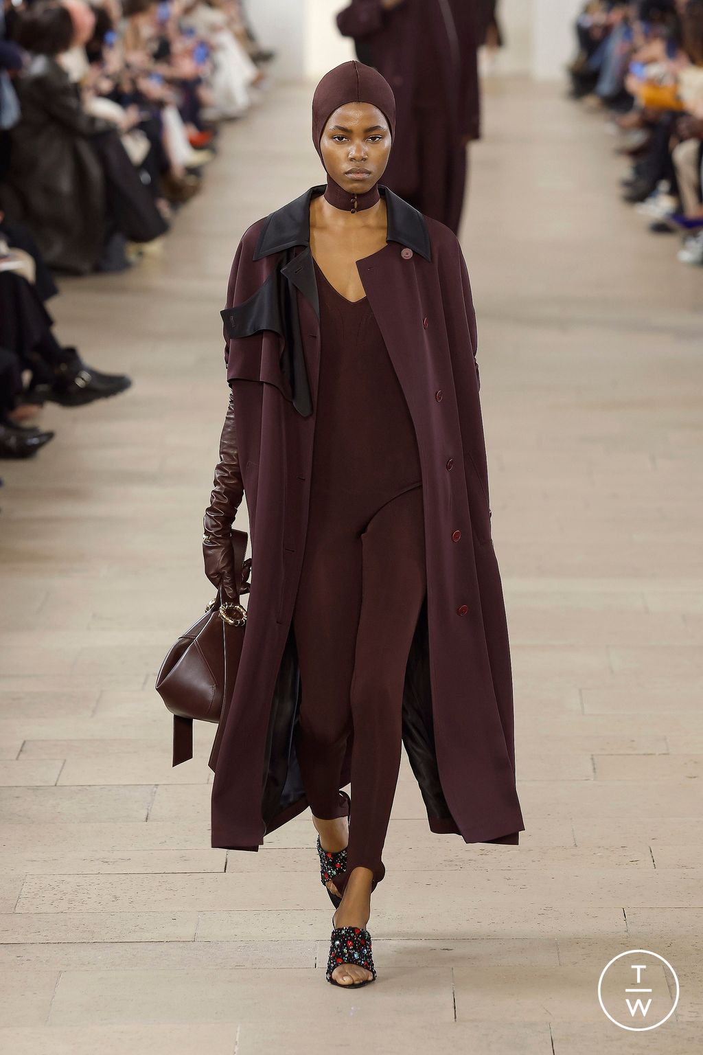 Fashion Week Paris Fall/Winter 2023 look 10 from the Lanvin collection womenswear
