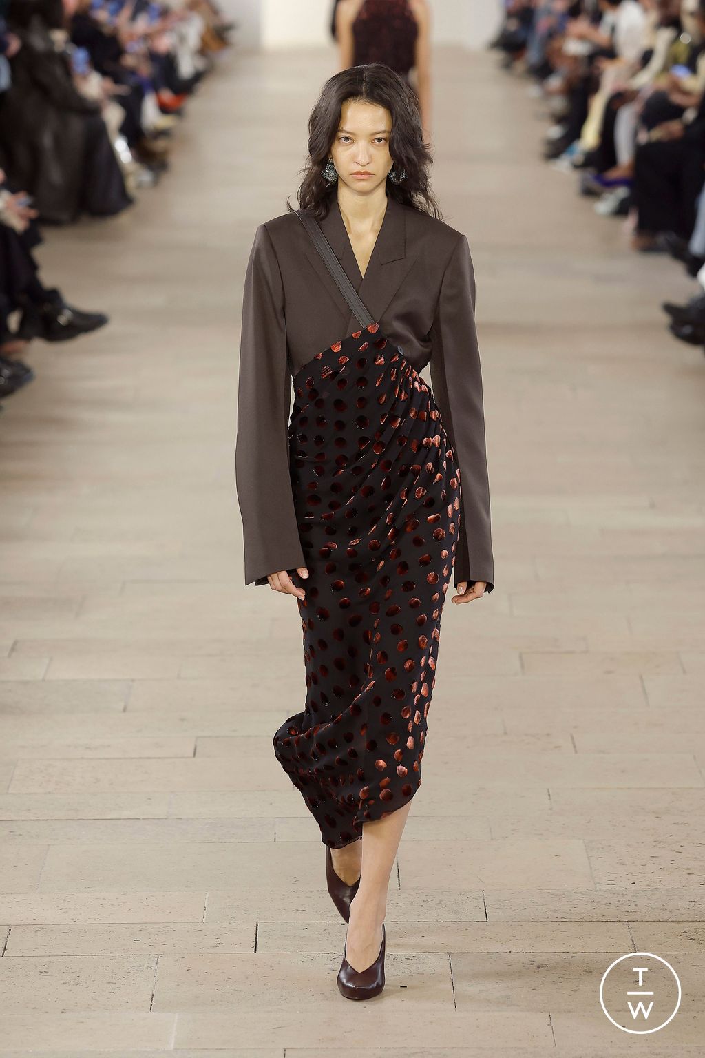 Fashion Week Paris Fall/Winter 2023 look 47 from the Lanvin collection womenswear