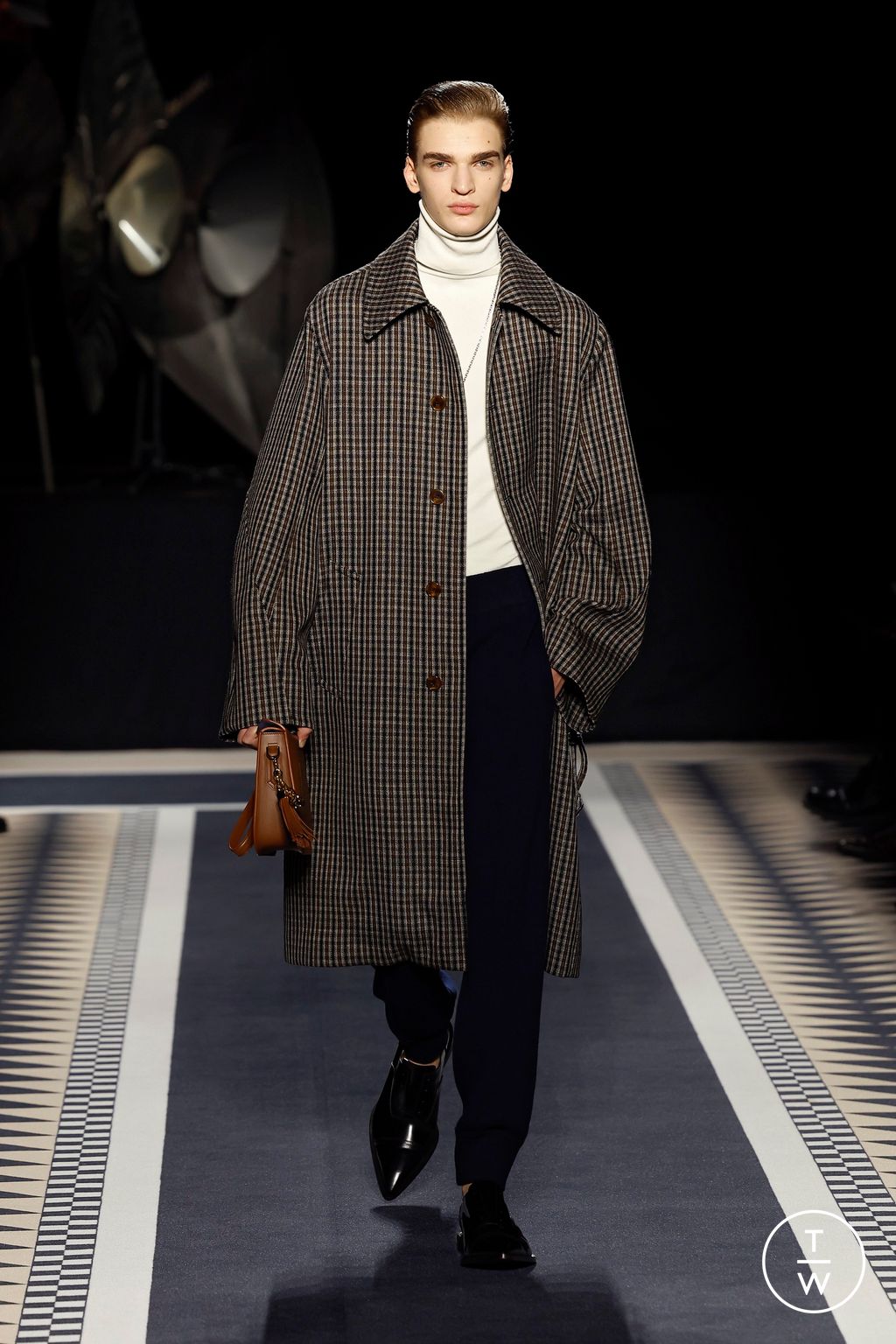 Fashion Week Paris Fall/Winter 2025 look 4 from the Lanvin collection 女装