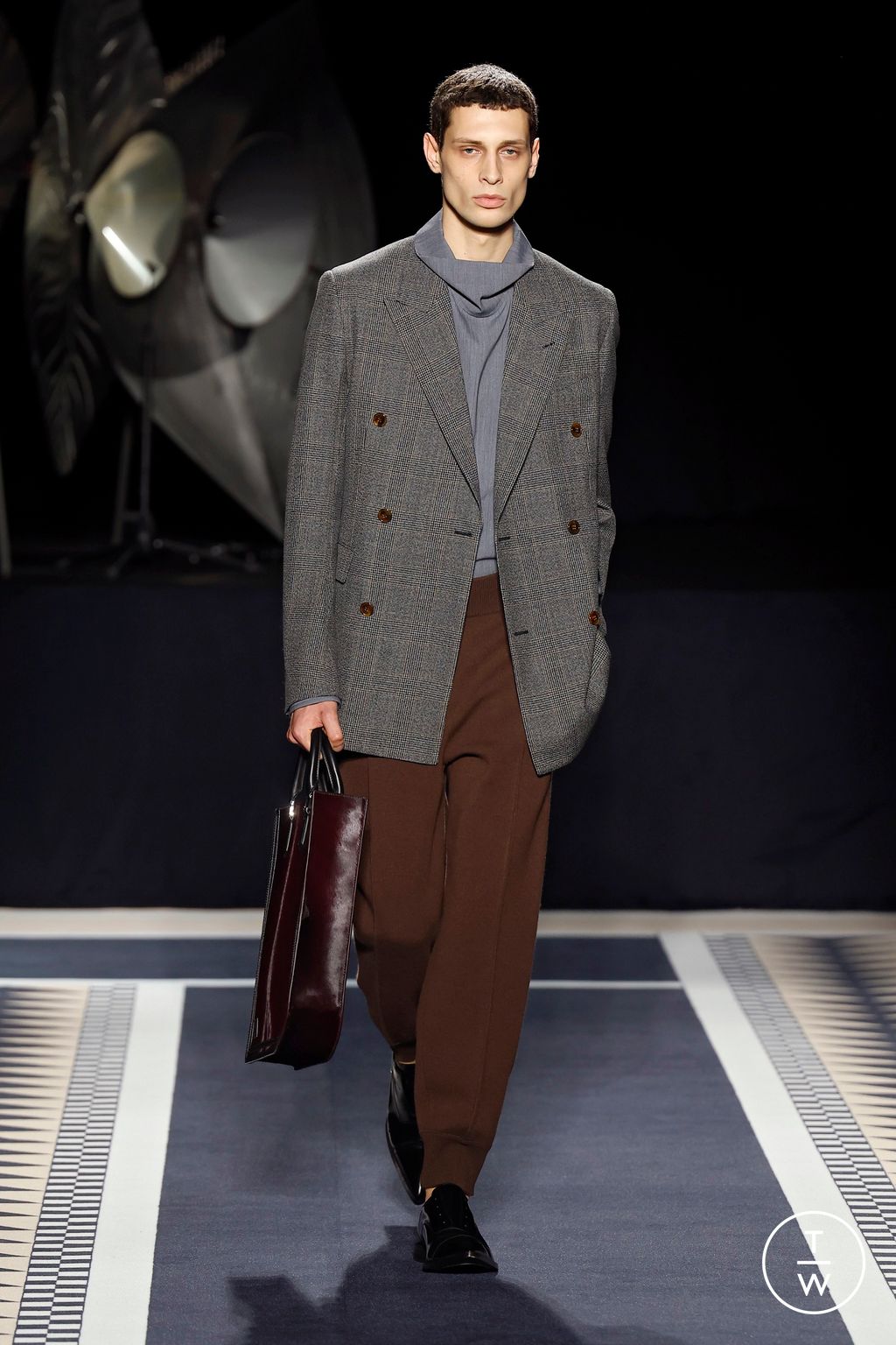 Fashion Week Paris Fall/Winter 2025 look 24 de la collection Lanvin womenswear