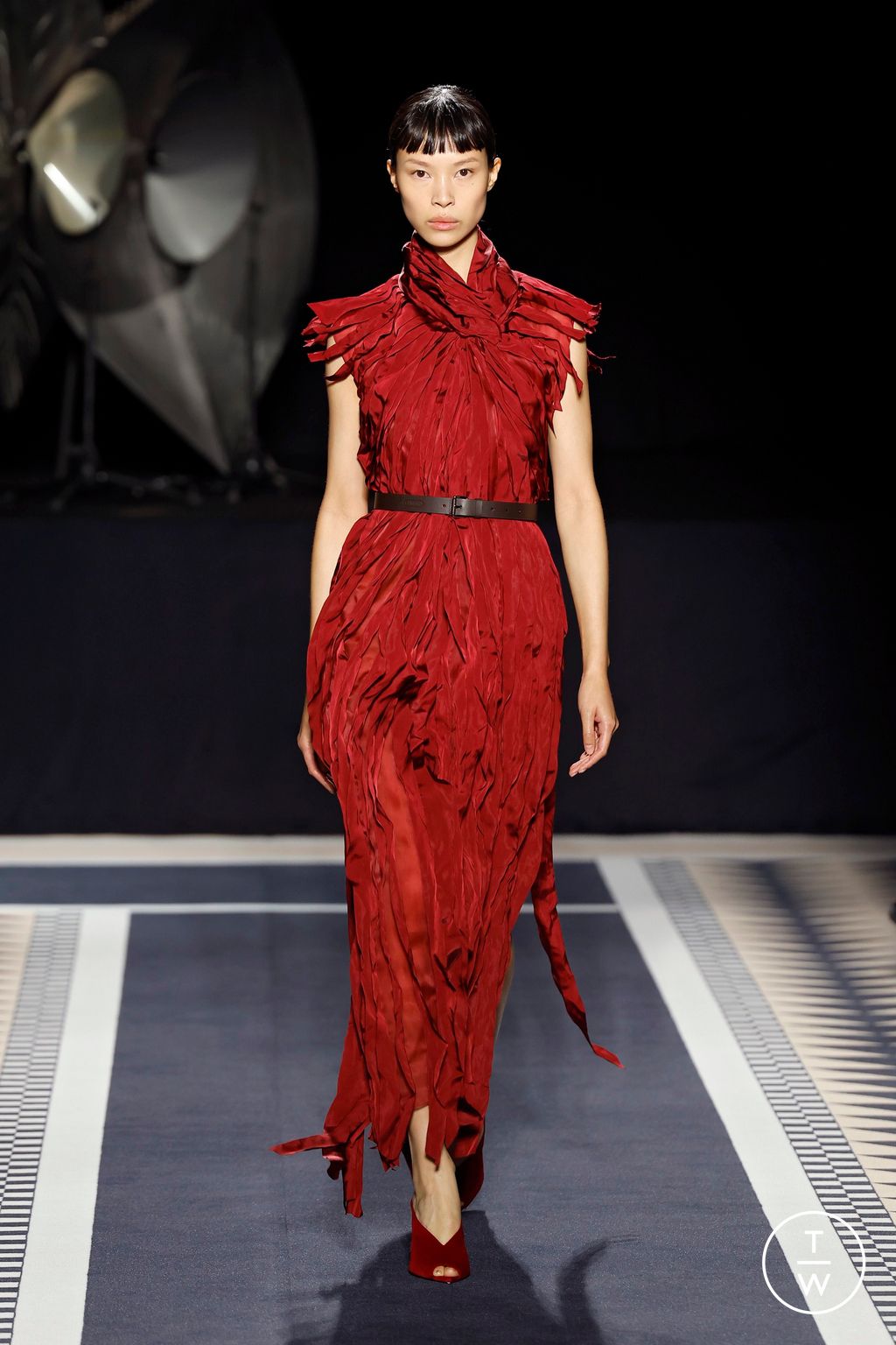 Fashion Week Paris Fall/Winter 2025 look 28 from the Lanvin collection womenswear