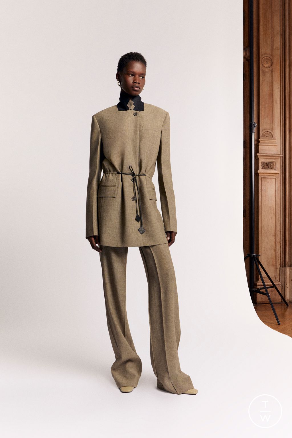 Fashion Week Paris Resort 2025 look 4 from the Lanvin collection 女装