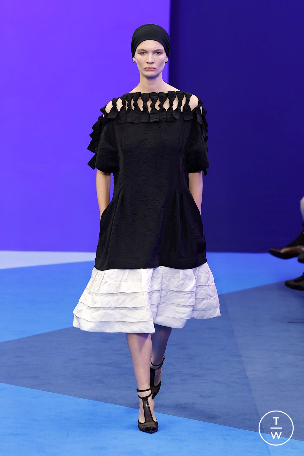 Fashion Week Paris Spring/Summer 2026 look 1 from the Lanvin collection womenswear