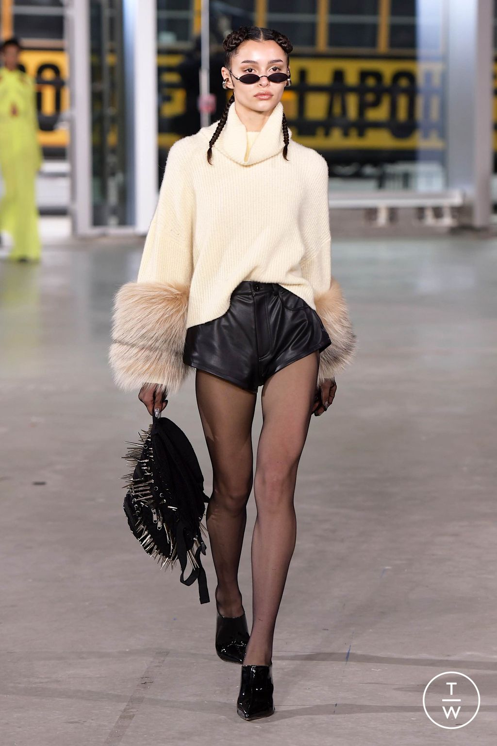 Fashion Week New York Fall/Winter 2024 look 6 de la collection LaPointe womenswear