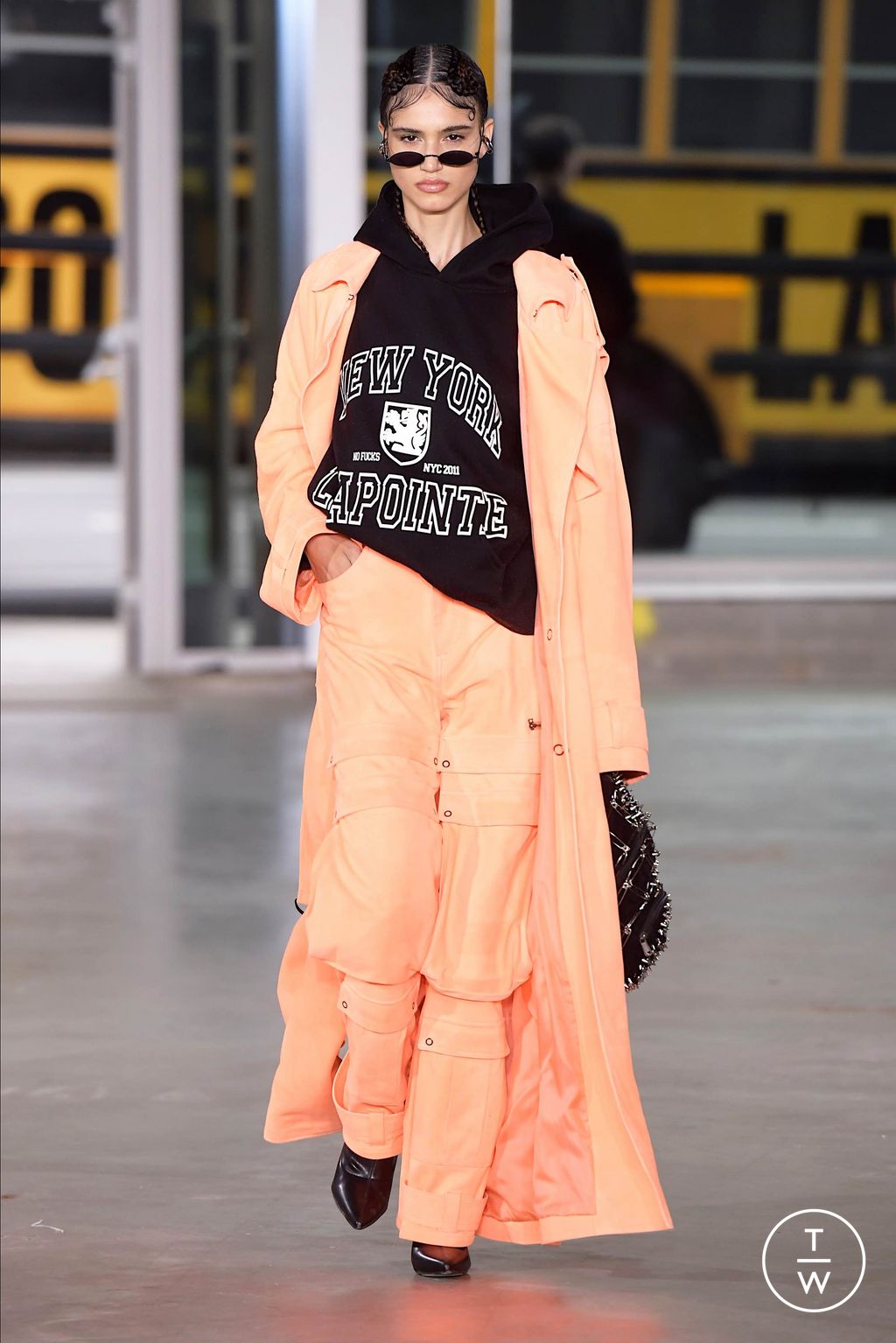 Fashion Week New York Fall/Winter 2024 look 25 from the LaPointe collection 女装