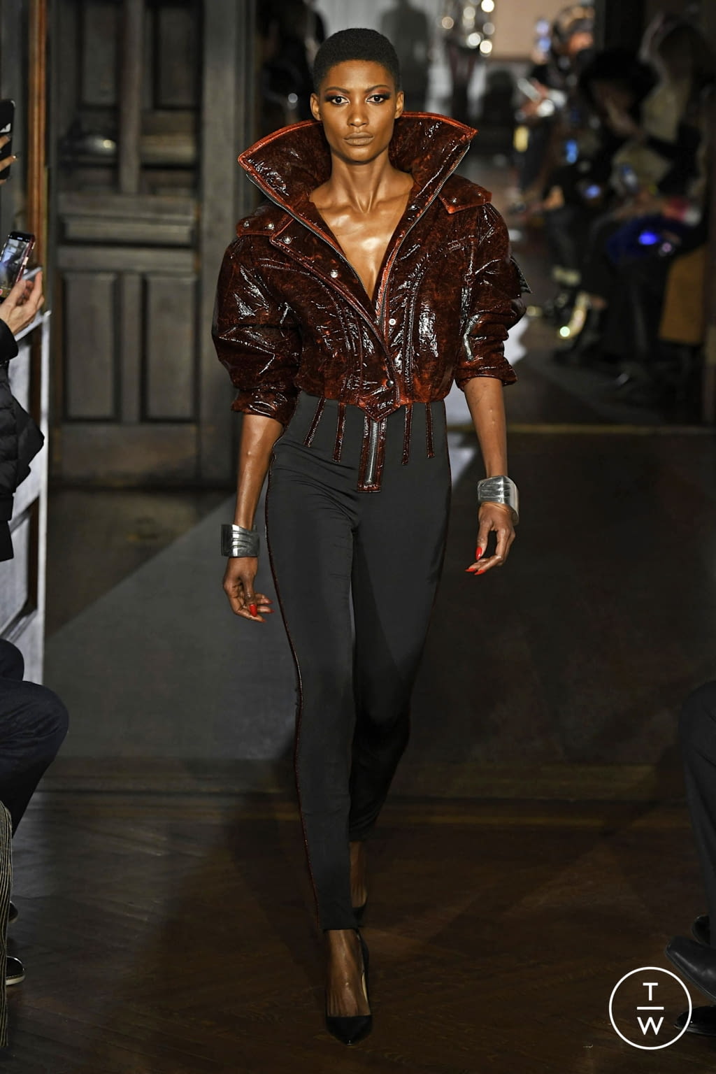 Fashion Week New York Fall/Winter 2022 look 9 from the LaQuan Smith collection womenswear