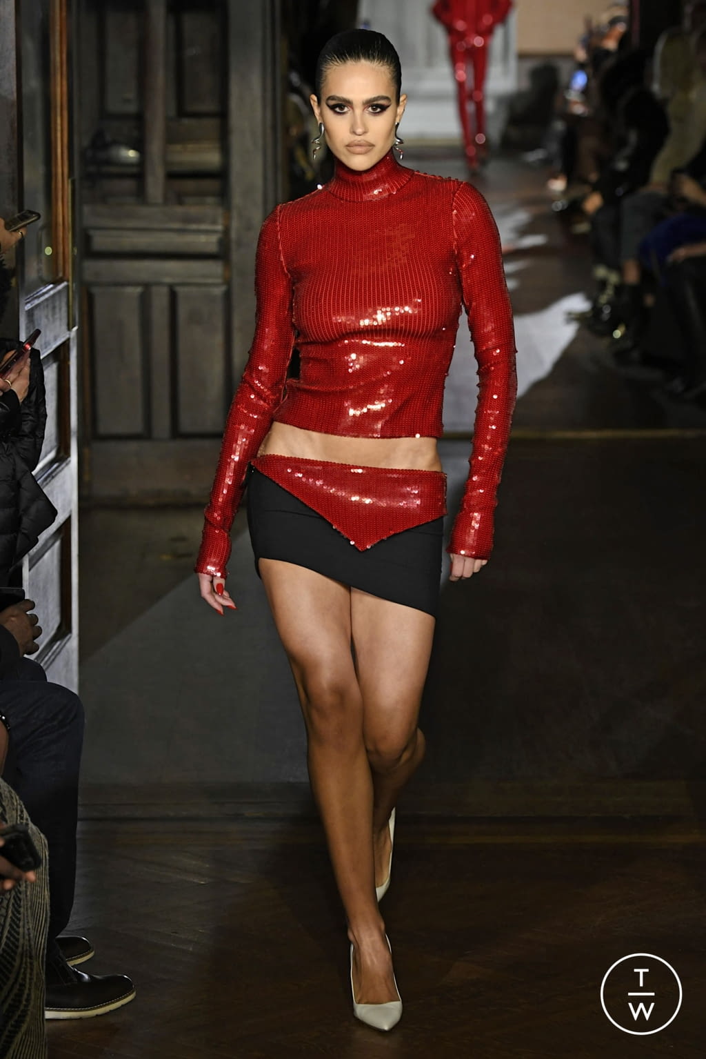 Fashion Week New York Fall/Winter 2022 look 31 from the LaQuan Smith collection womenswear