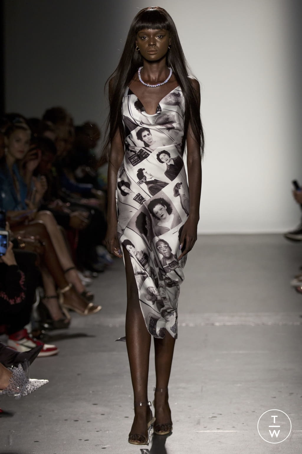 Fashion Week New York Spring/Summer 2019 look 1 from the LaQuan Smith collection 女装