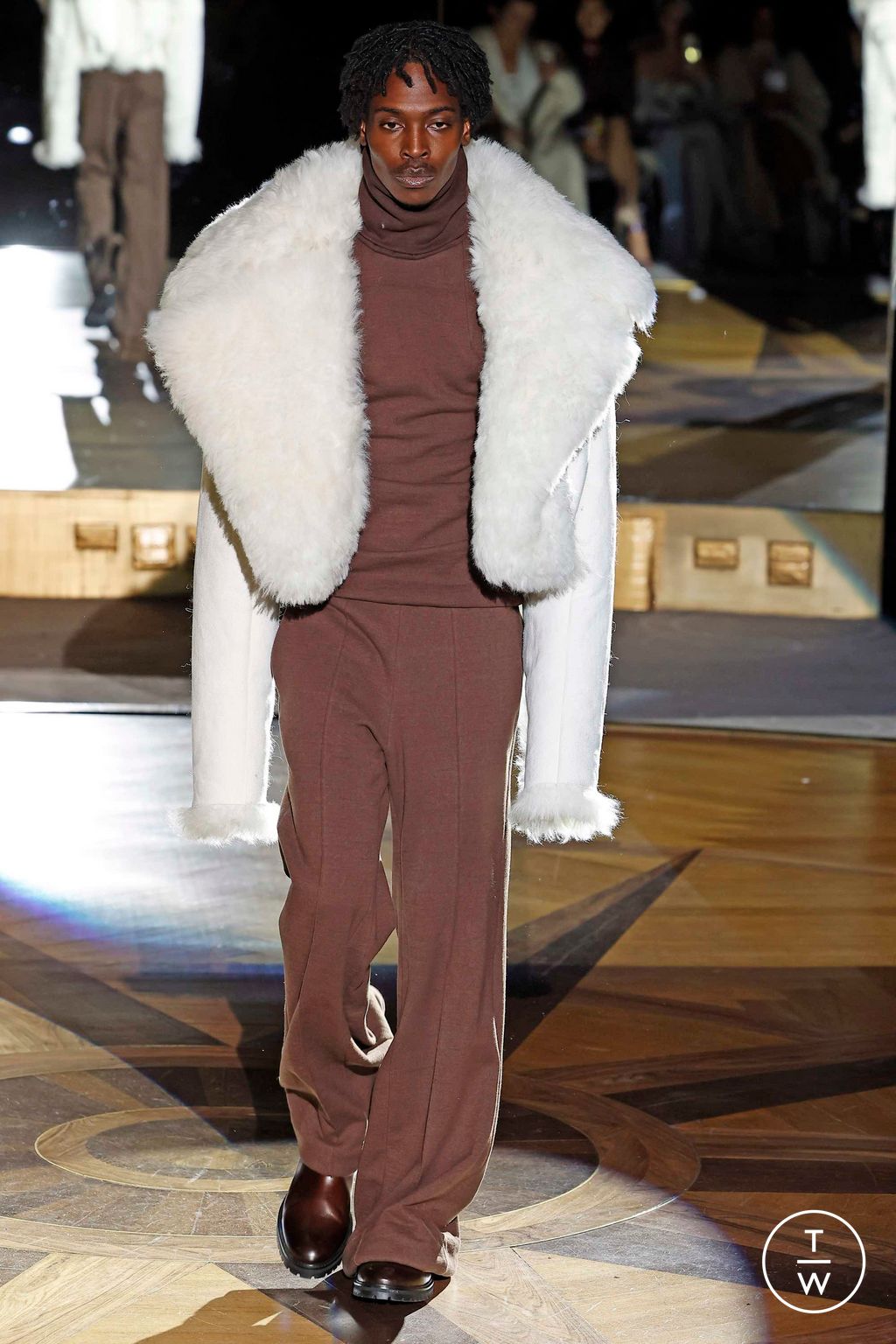 Fashion Week New York Fall/Winter 2023 look 19 from the LaQuan Smith collection womenswear
