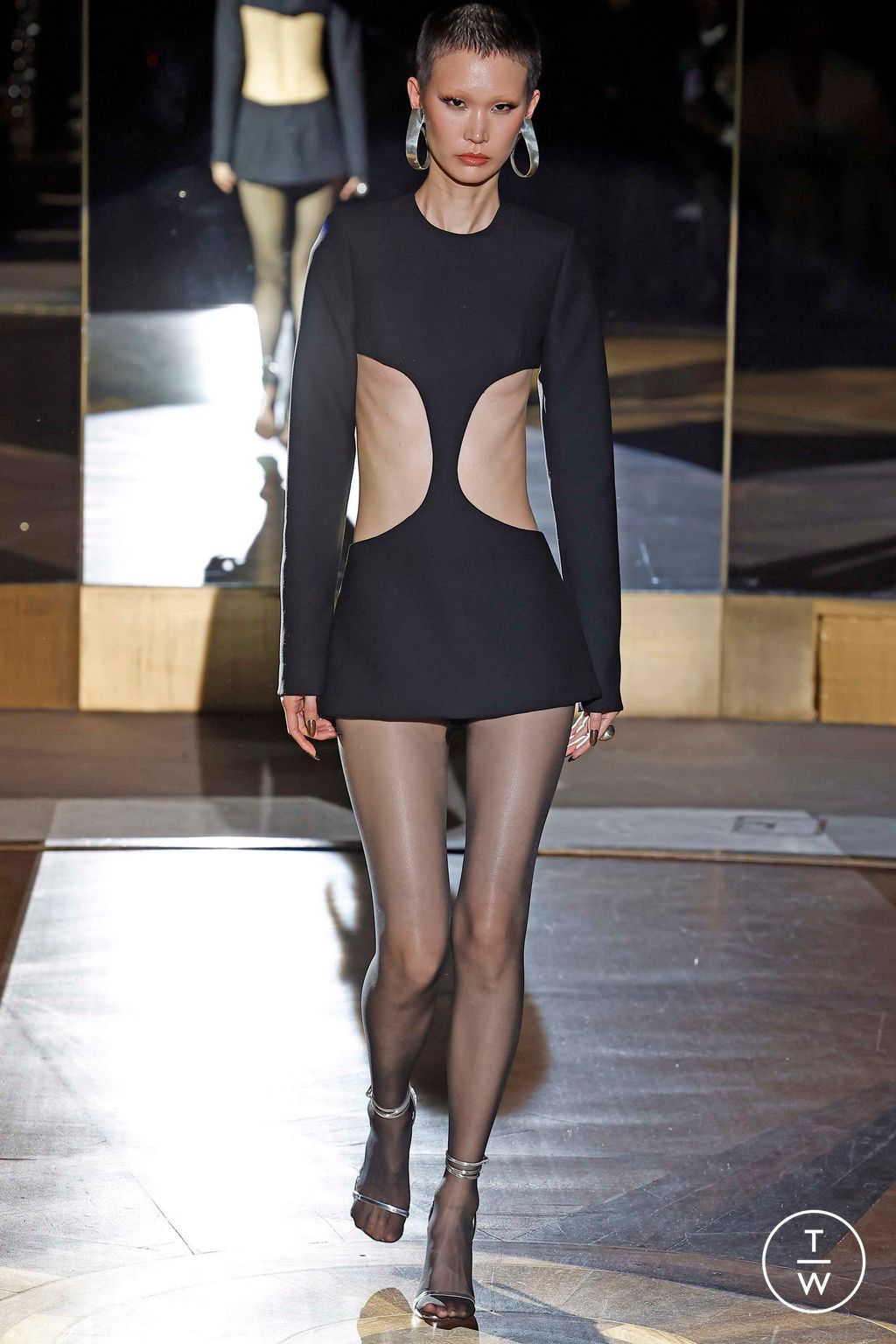 Fashion Week New York Fall/Winter 2023 look 24 de la collection LaQuan Smith womenswear