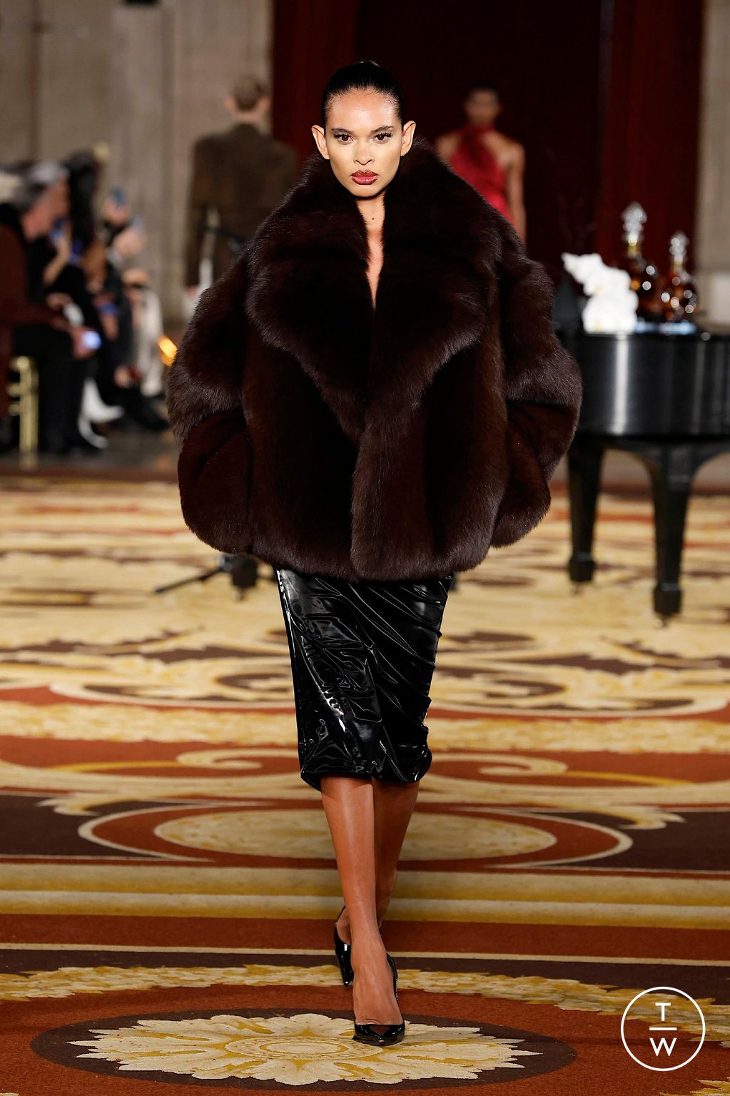 Fashion Week New York Fall/Winter 2024 look 3 from the LaQuan Smith collection womenswear