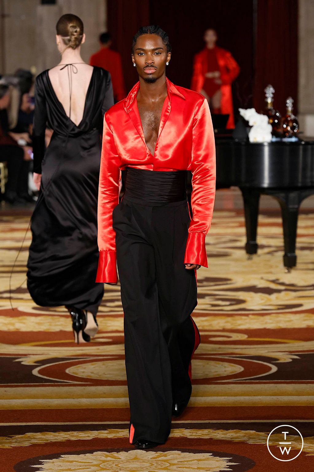 Fashion Week New York Fall/Winter 2024 look 40 from the LaQuan Smith collection 女装