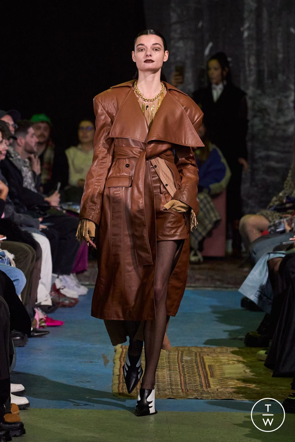 Fashion Week Paris Fall/Winter 2024 look 13 from the Laruicci collection womenswear