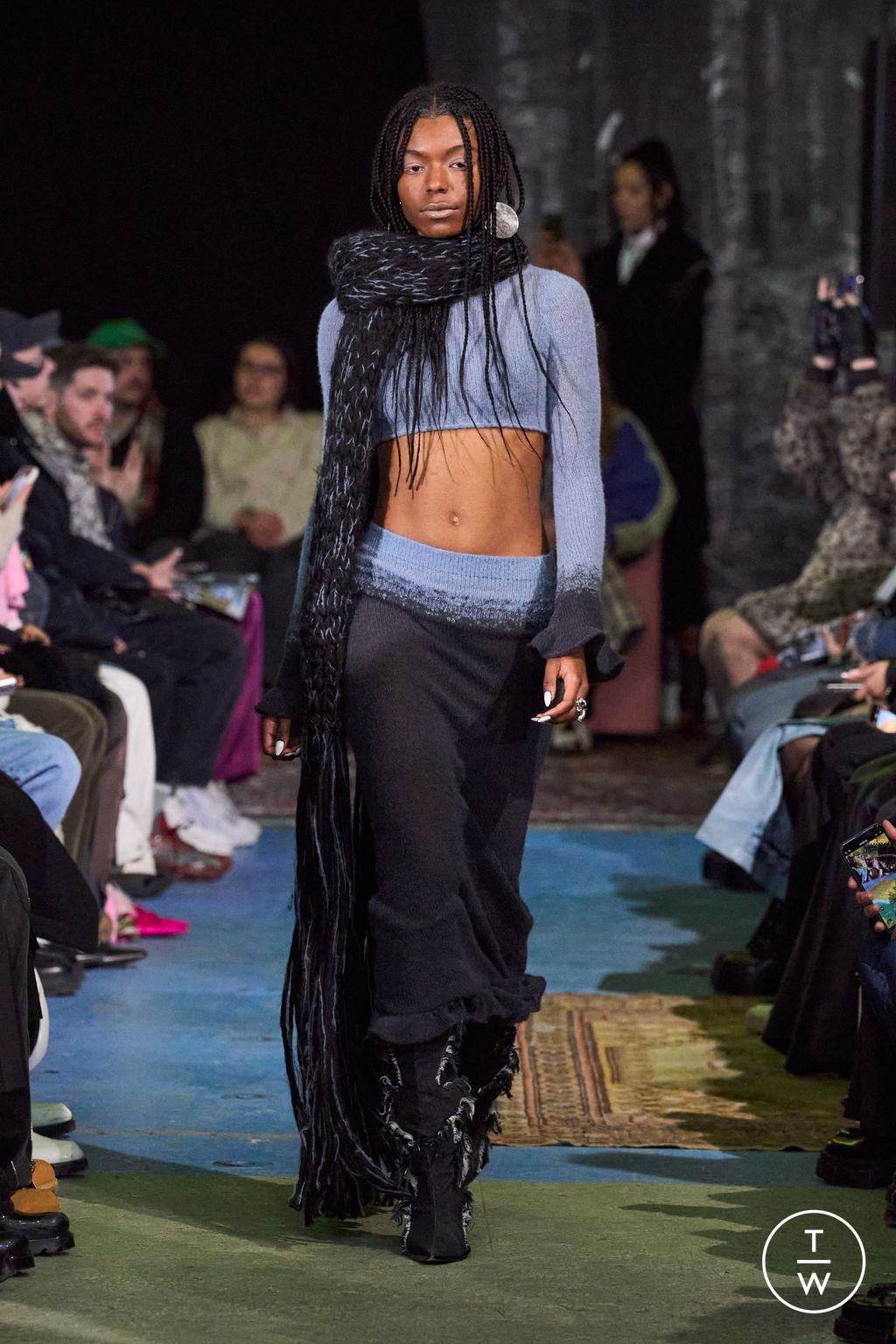 Fashion Week Paris Fall/Winter 2024 look 19 de la collection Laruicci womenswear