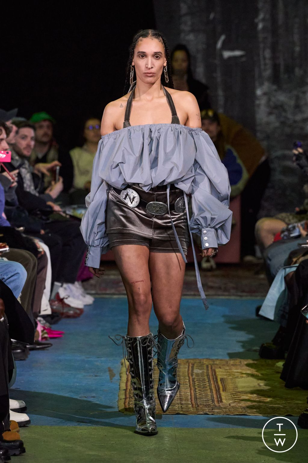 Fashion Week Paris Fall/Winter 2024 look 27 de la collection Laruicci womenswear