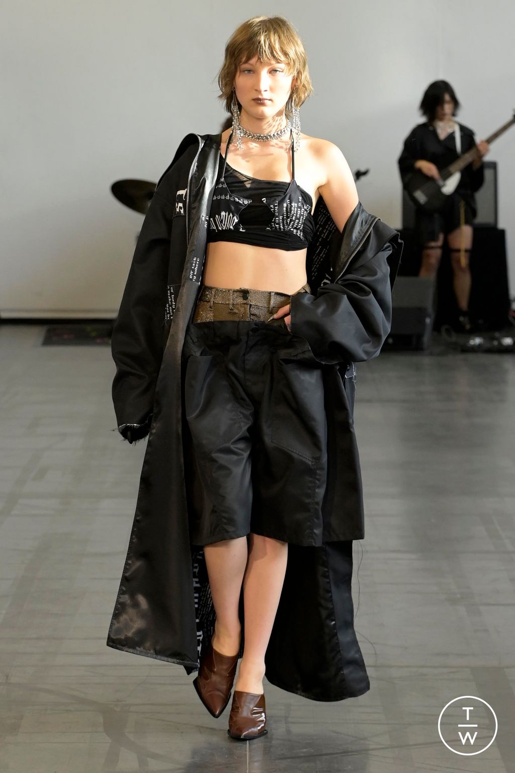 Fashion Week Paris Spring/Summer 2024 look 17 from the Laruicci collection womenswear