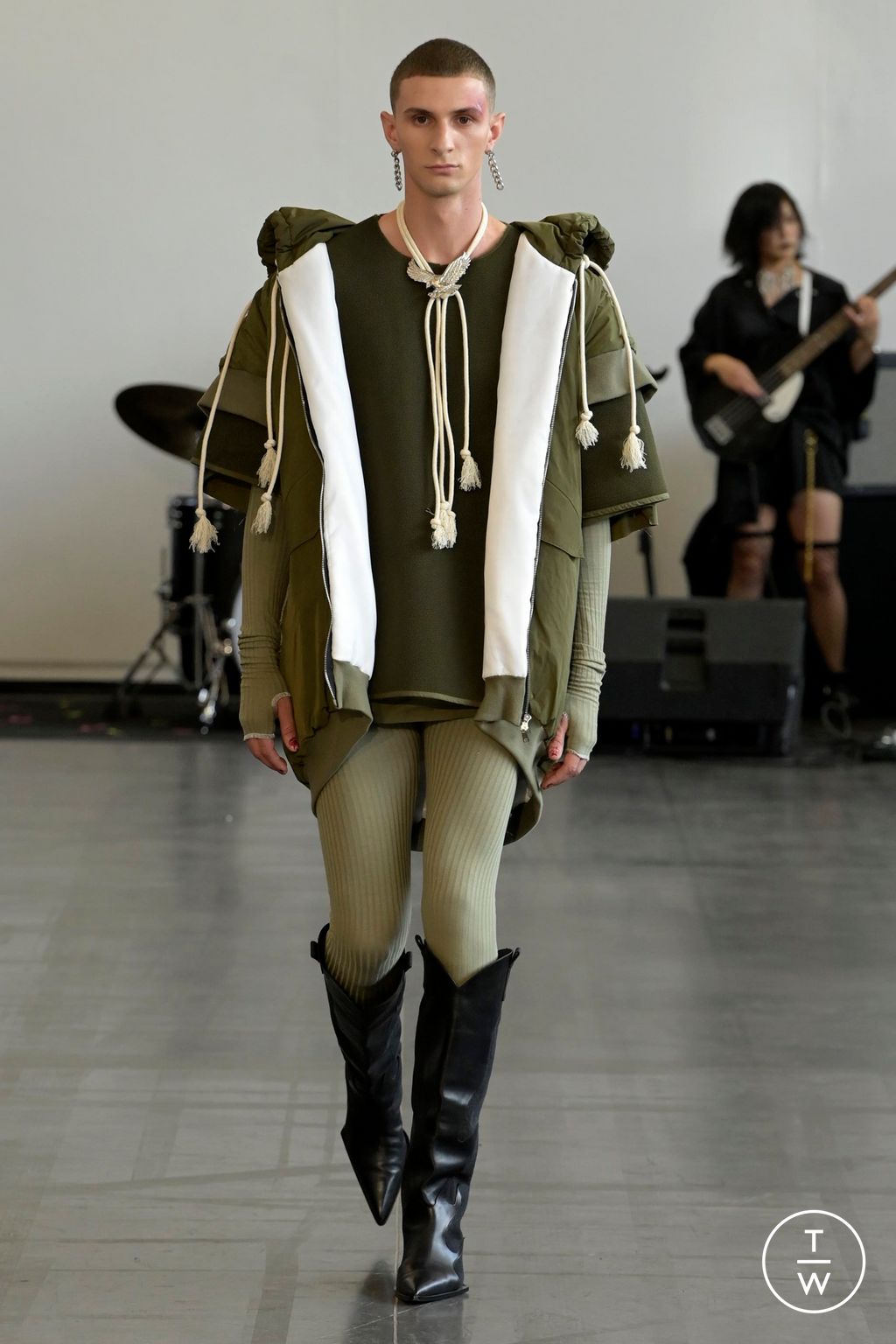 Fashion Week Paris Spring/Summer 2024 look 23 from the Laruicci collection womenswear