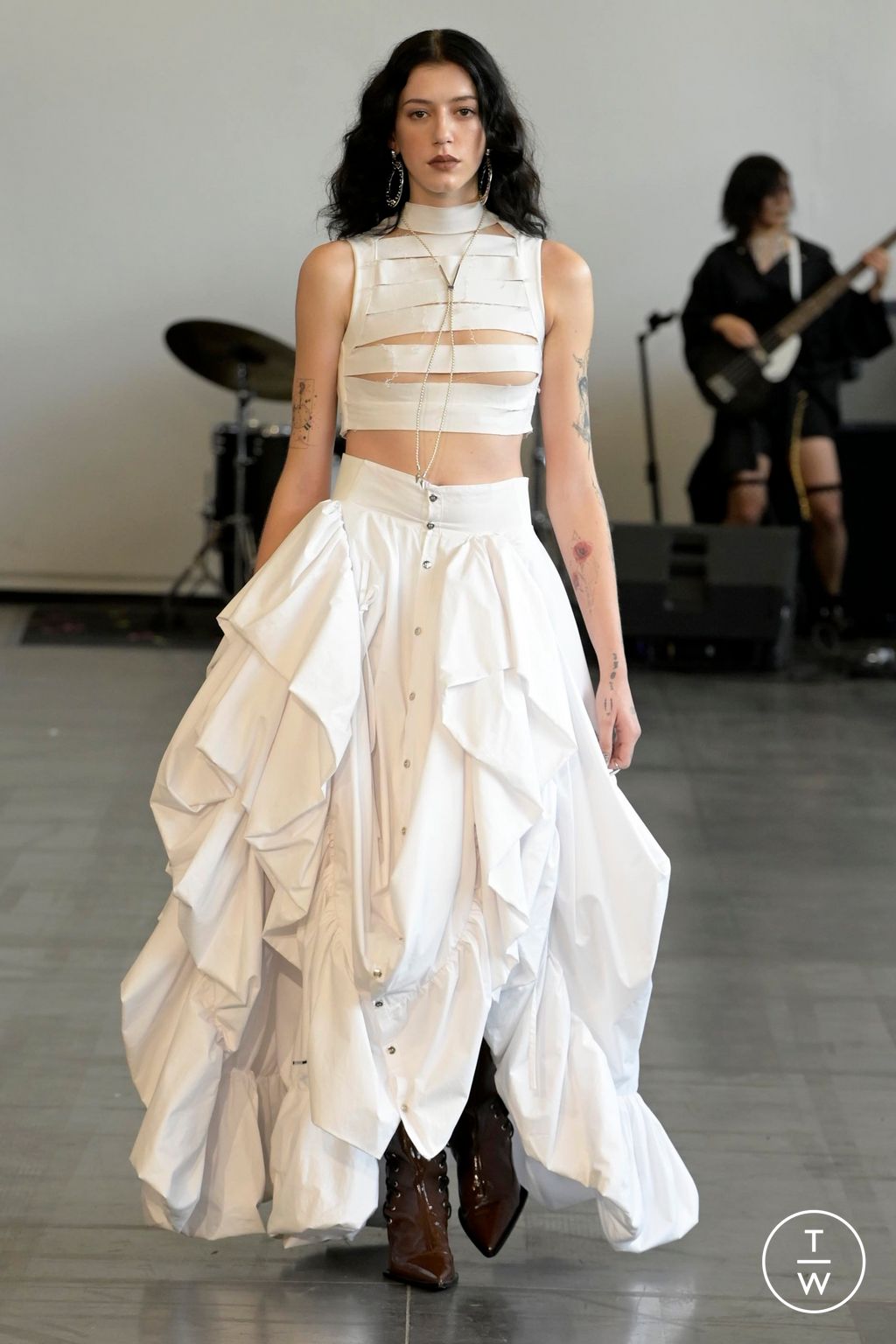Fashion Week Paris Spring/Summer 2024 look 38 from the Laruicci collection womenswear