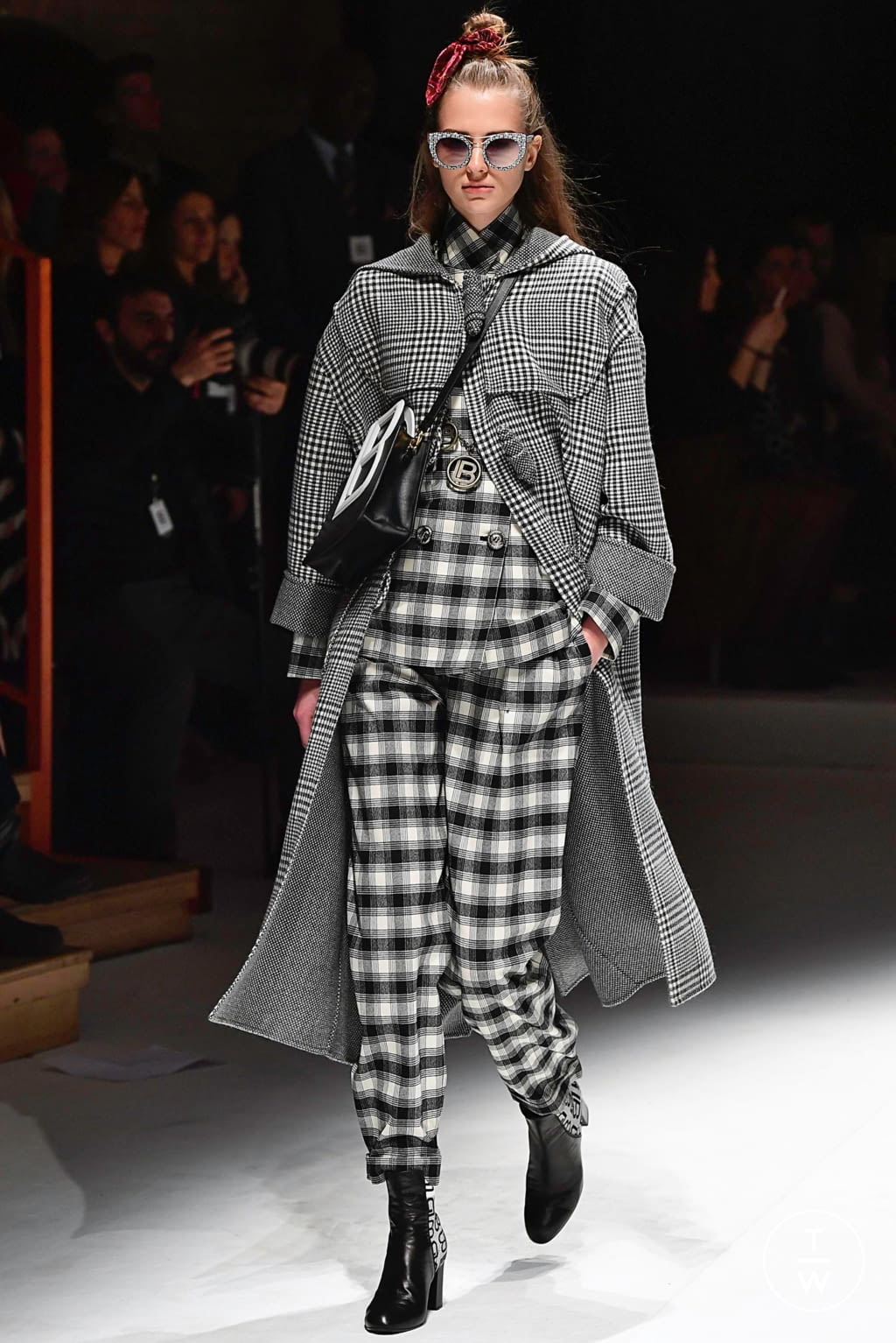 Fashion Week Milan Fall/Winter 2019 look 22 de la collection Laura Biagiotti womenswear